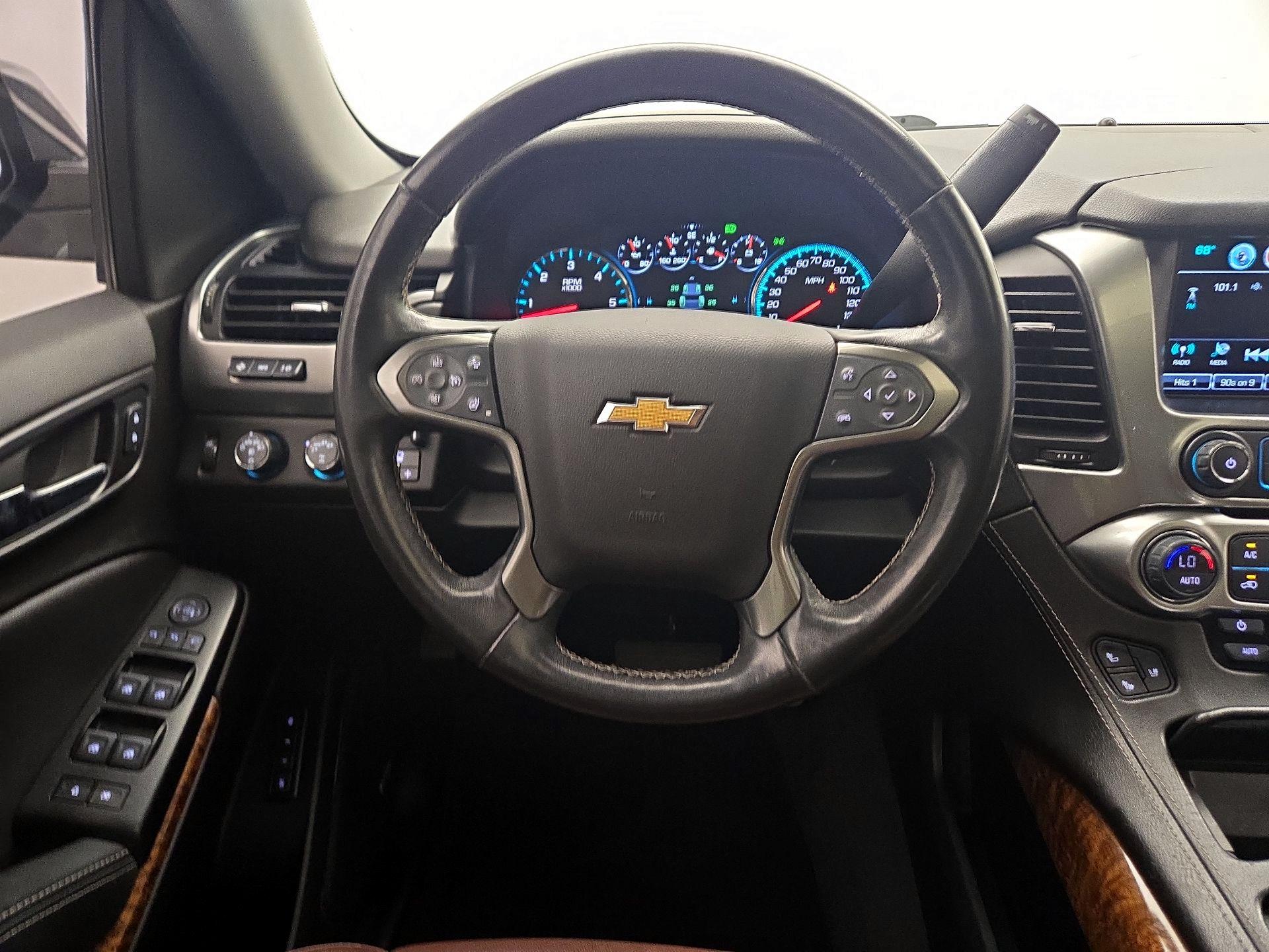 Thumbnail: 2020 Chevrolet Suburban - 10