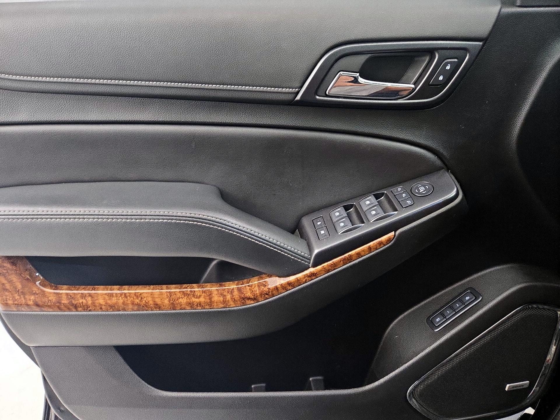 Thumbnail: 2020 Chevrolet Suburban - 12