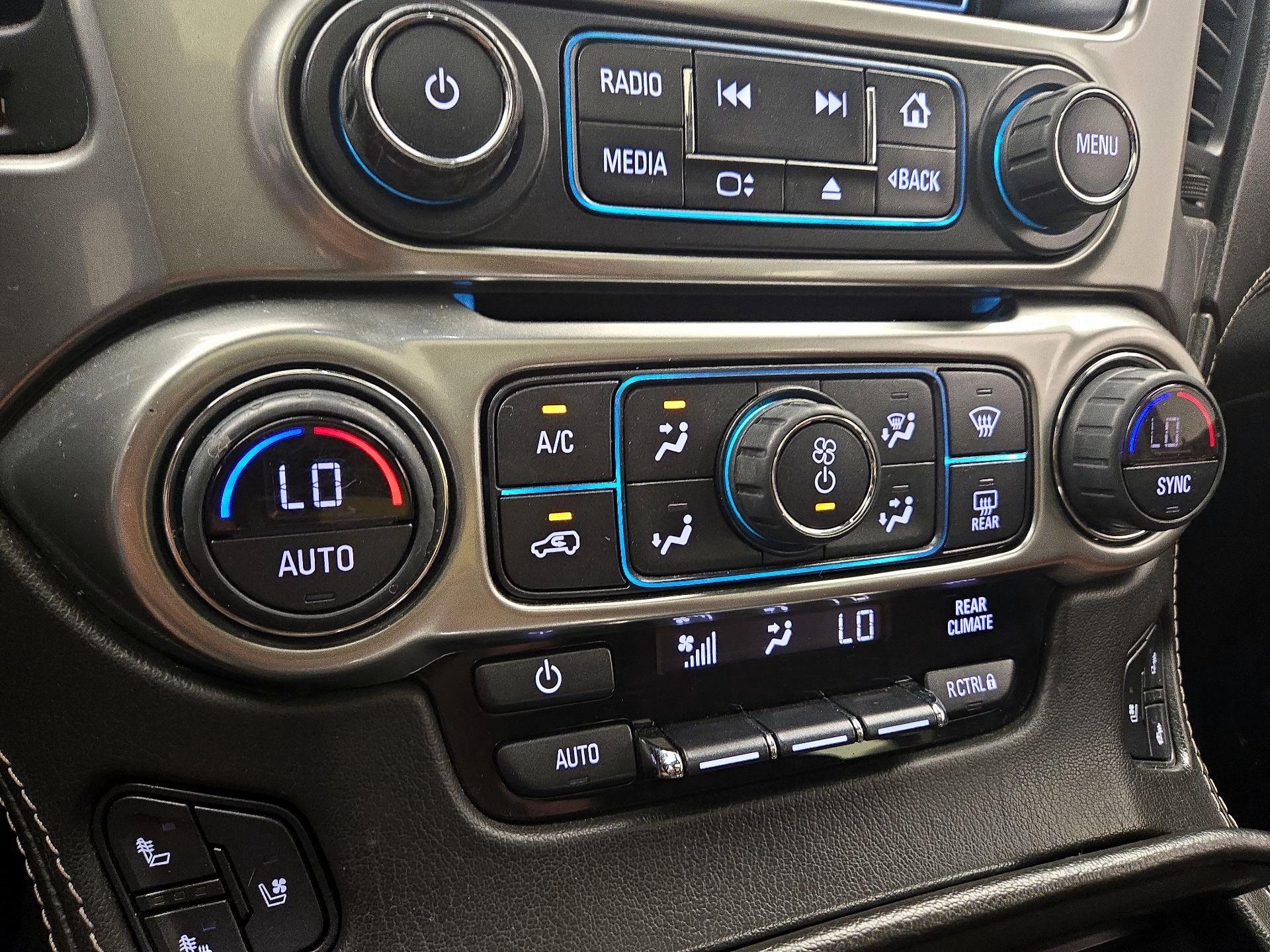 Thumbnail: 2020 Chevrolet Suburban - 16