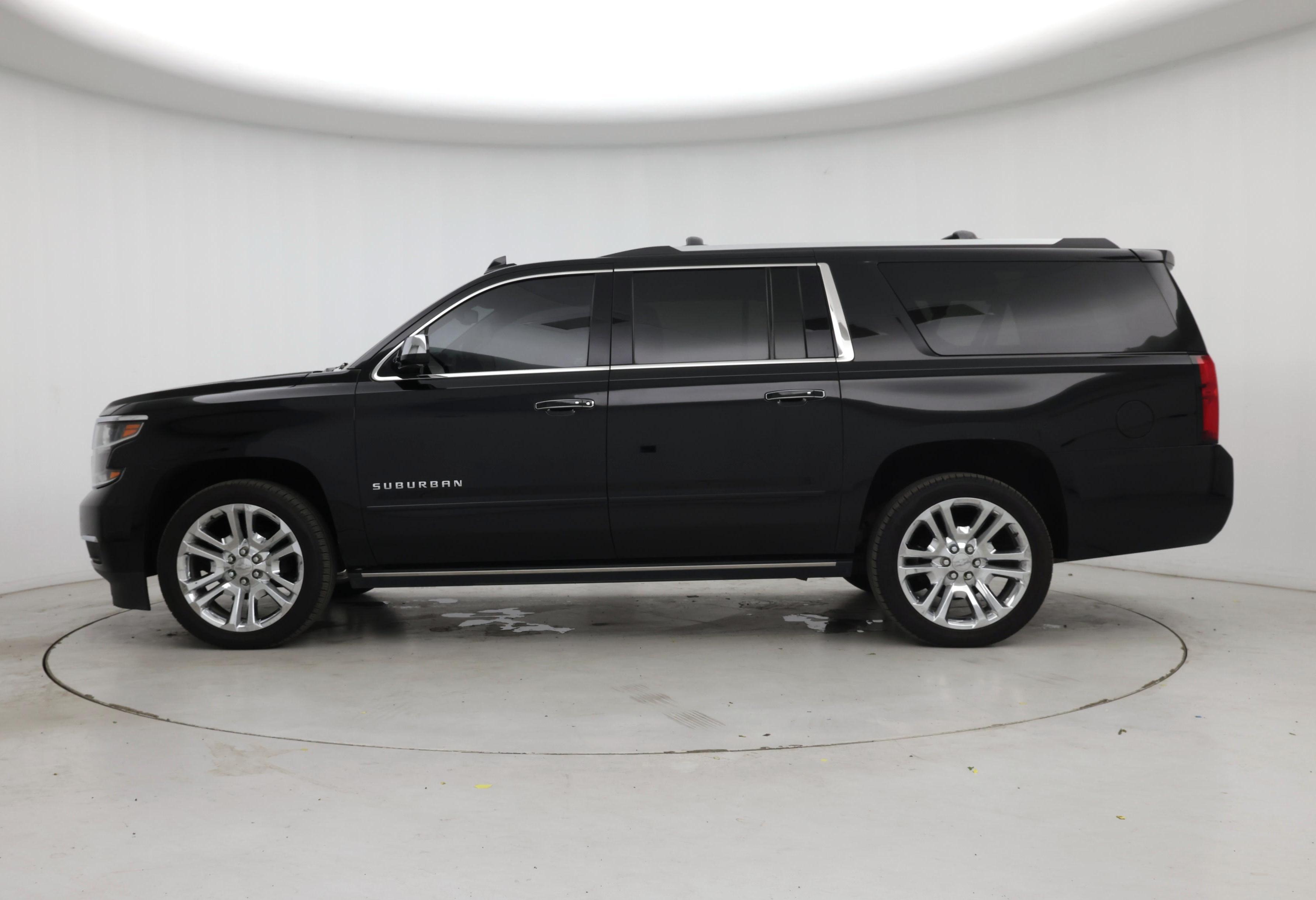 Thumbnail: 2020 Chevrolet Suburban - 3