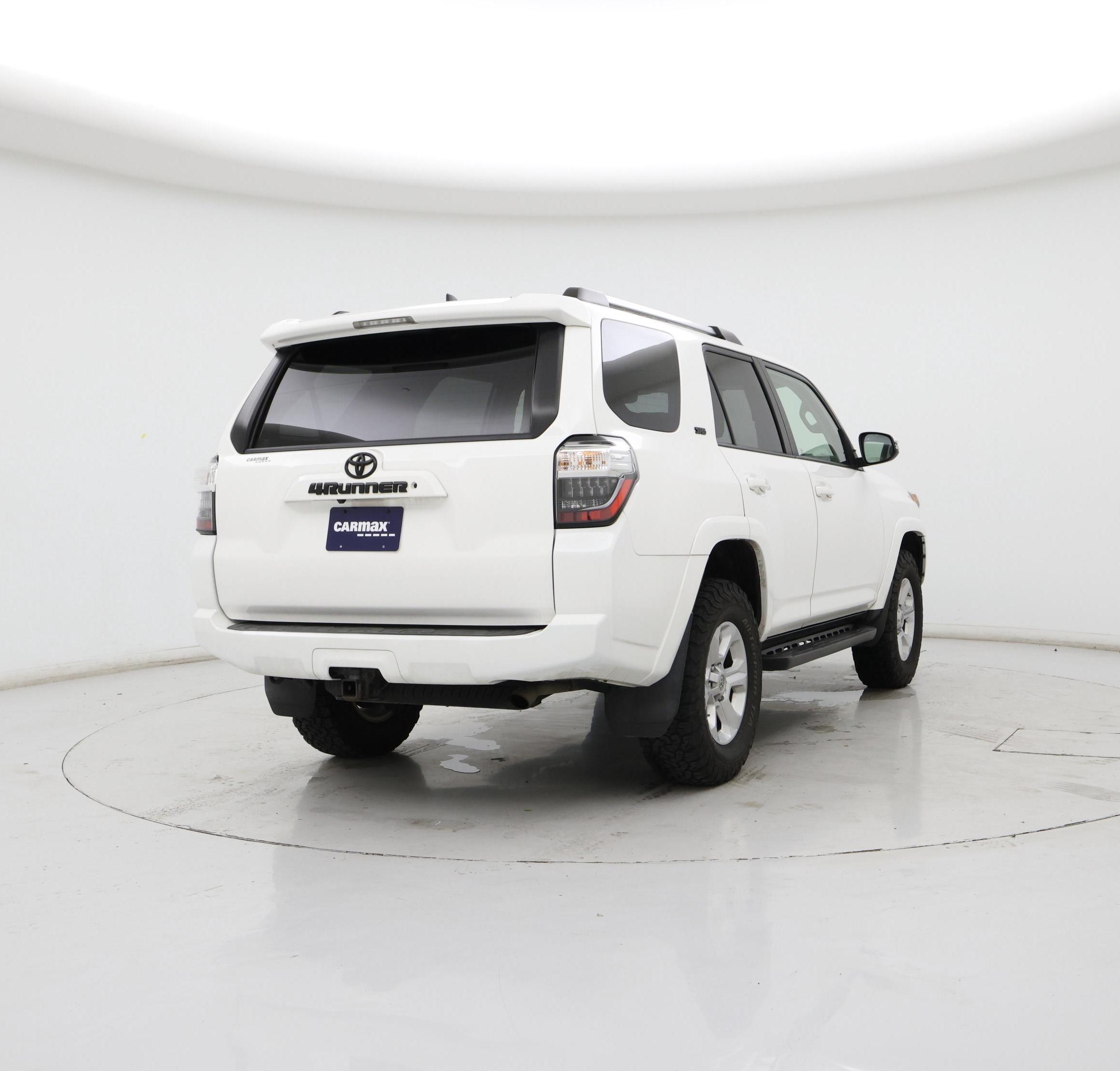 Thumbnail: 2019 Toyota 4Runner - 8