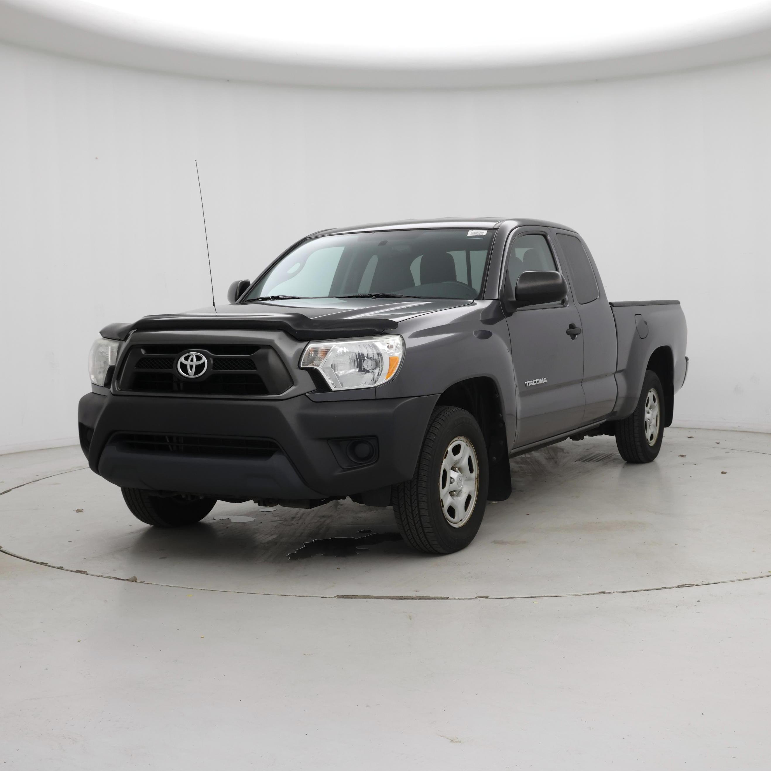 Thumbnail: 2015 Toyota Tacoma - 4