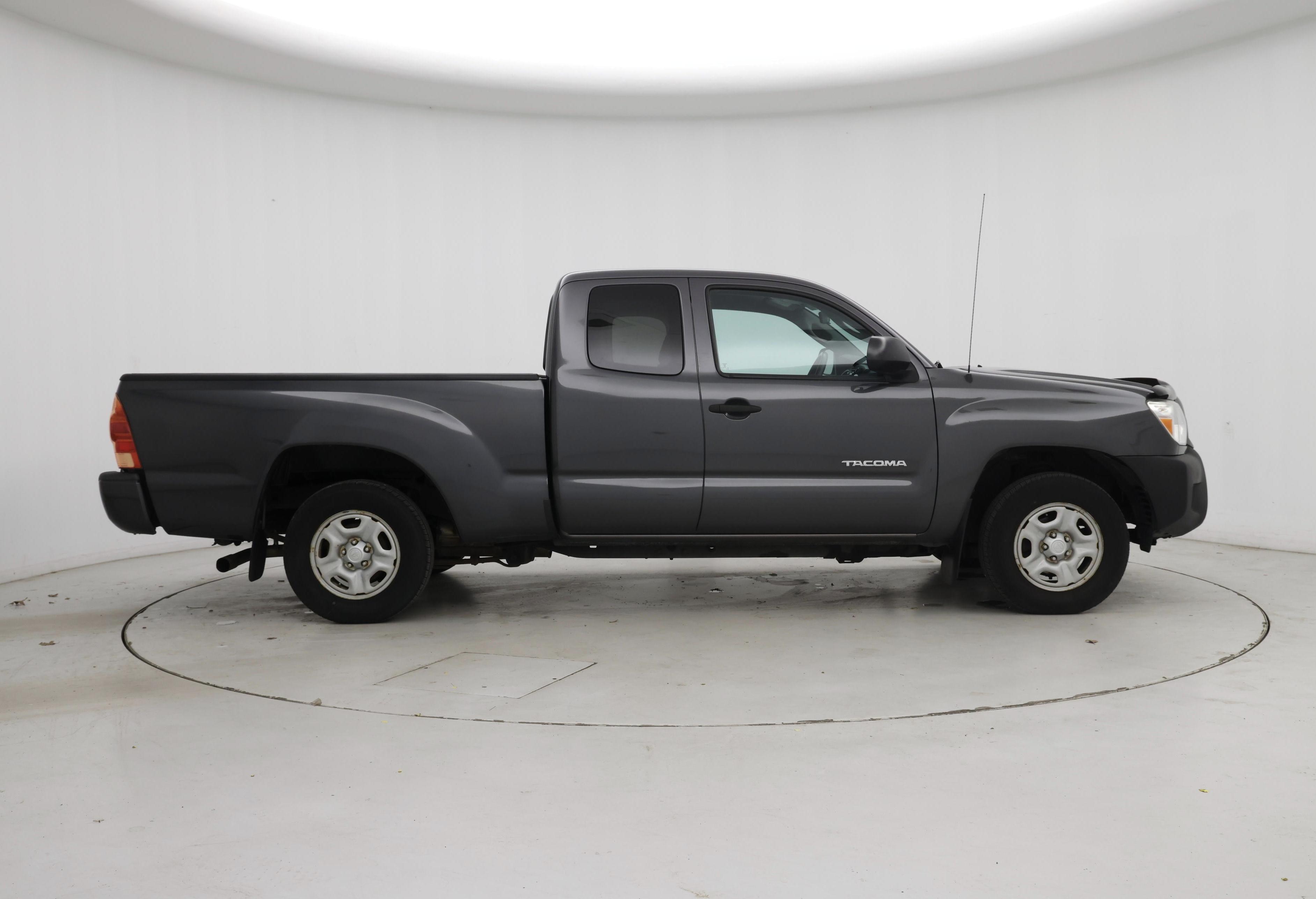 Thumbnail: 2015 Toyota Tacoma - 7