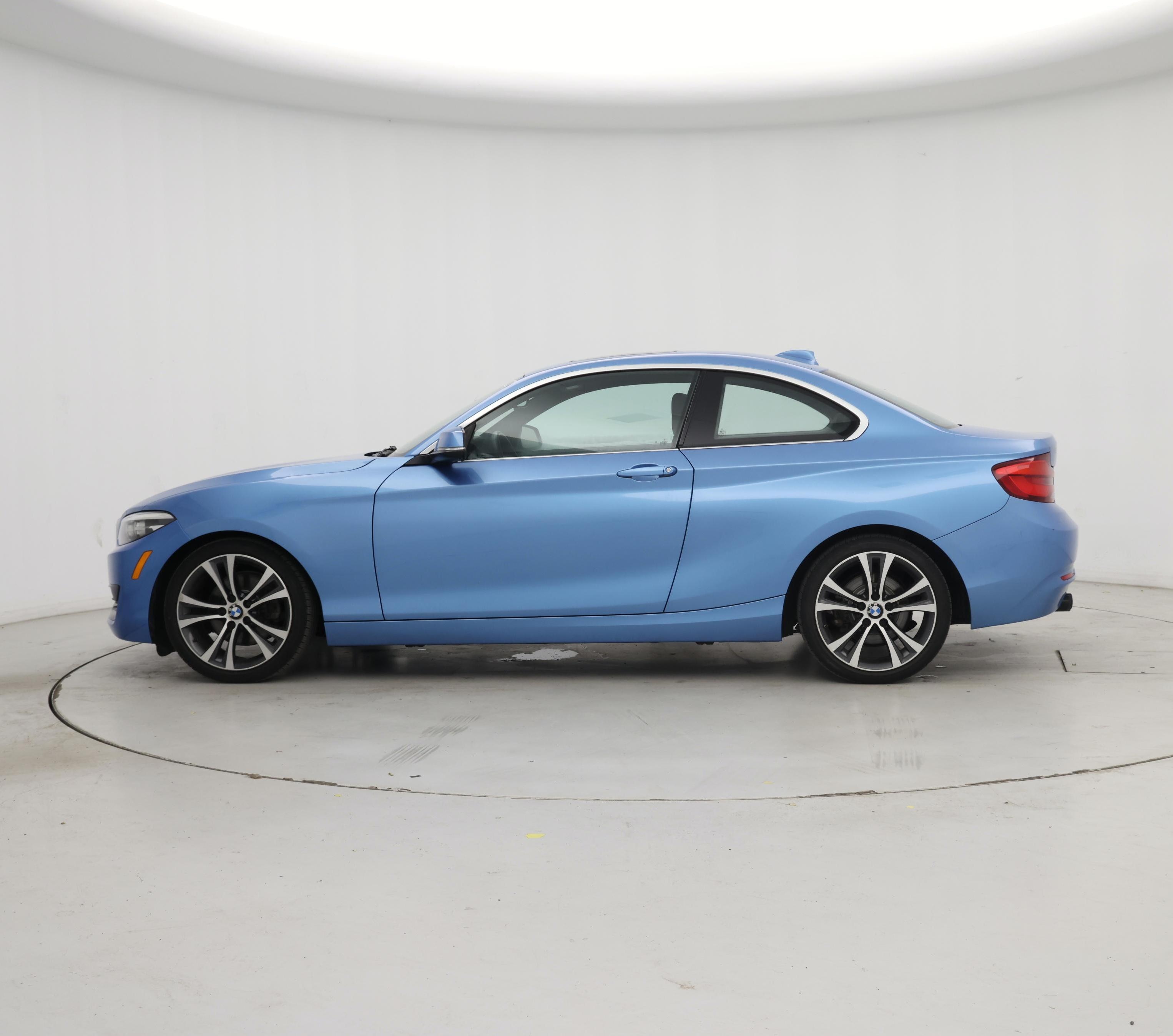 Thumbnail: 2018 BMW 2 Series - 3