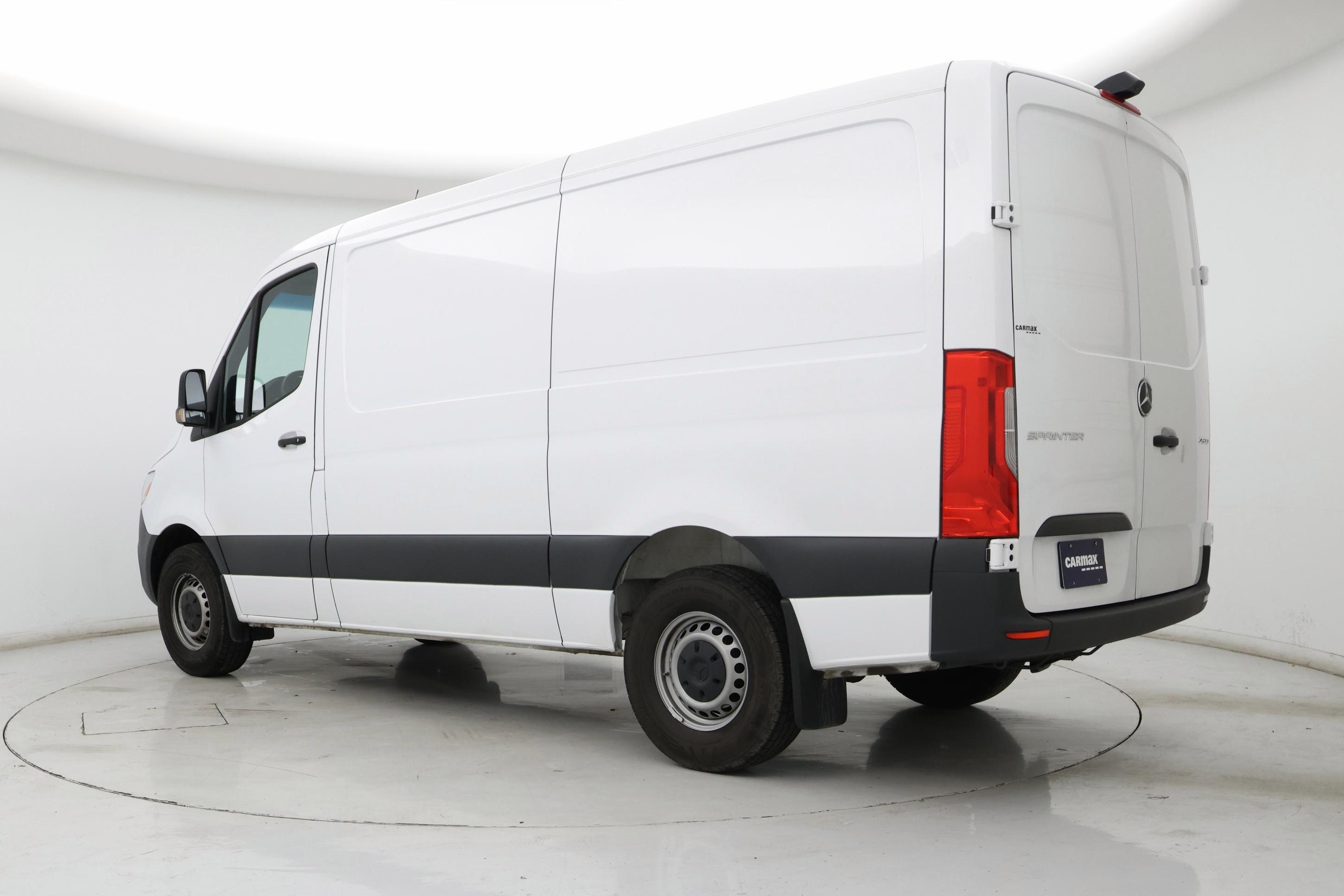 Thumbnail: 2025 Mercedes-Benz Sprinter - 2