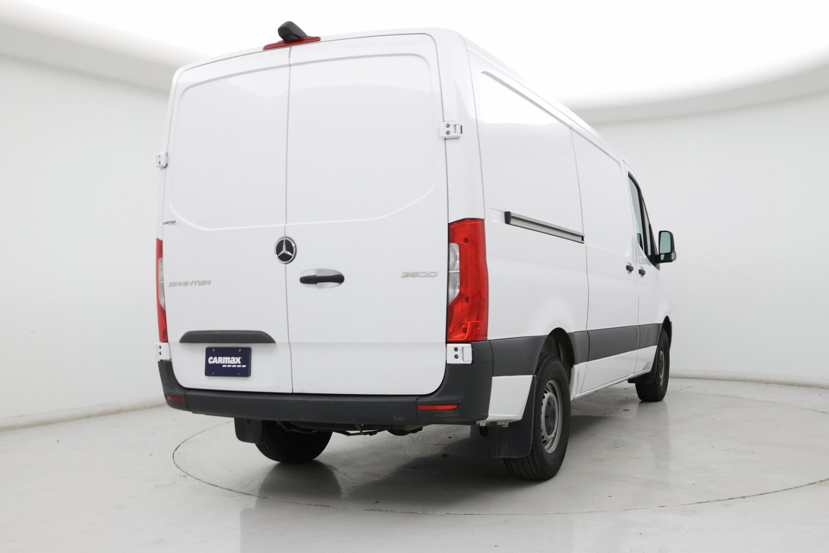 Thumbnail: 2025 Mercedes-Benz Sprinter - 8