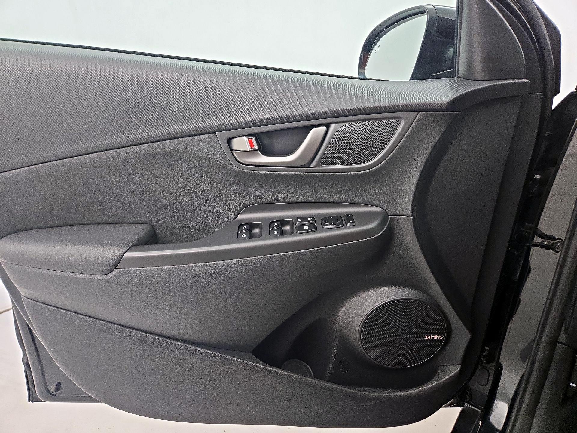 Thumbnail: 2019 Hyundai Kona - 12