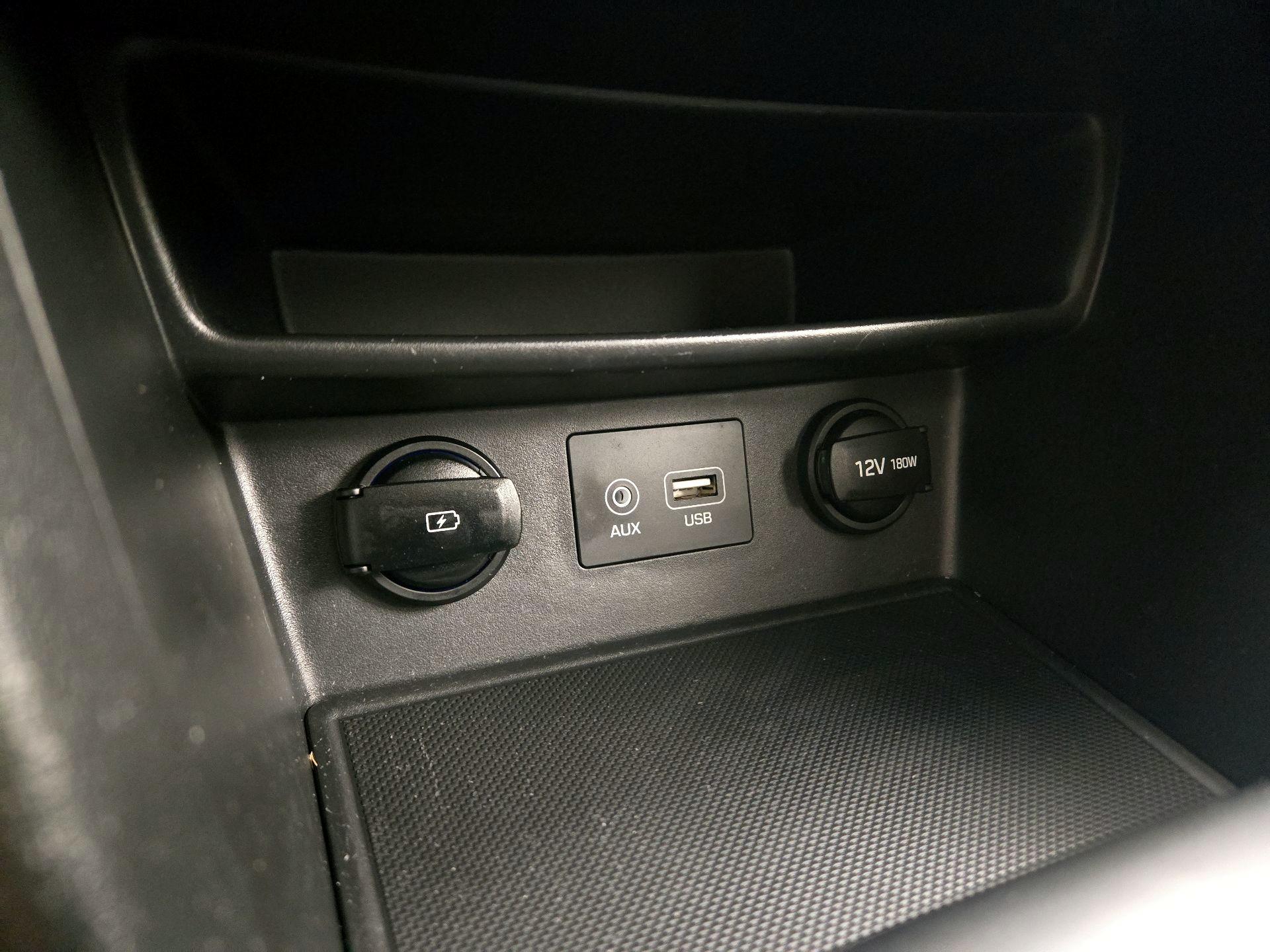 Thumbnail: 2019 Hyundai Kona - 18