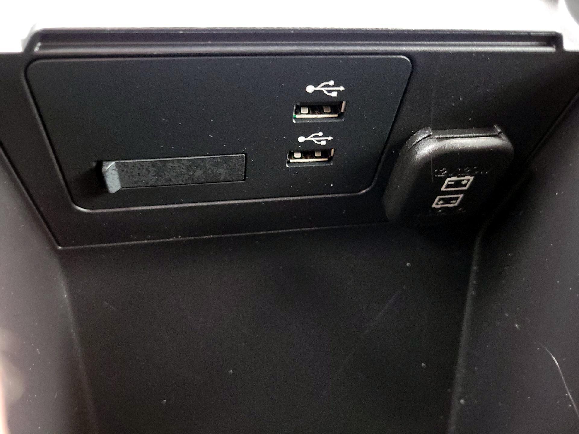 Thumbnail: 2023 Mazda Mazda3 - 18