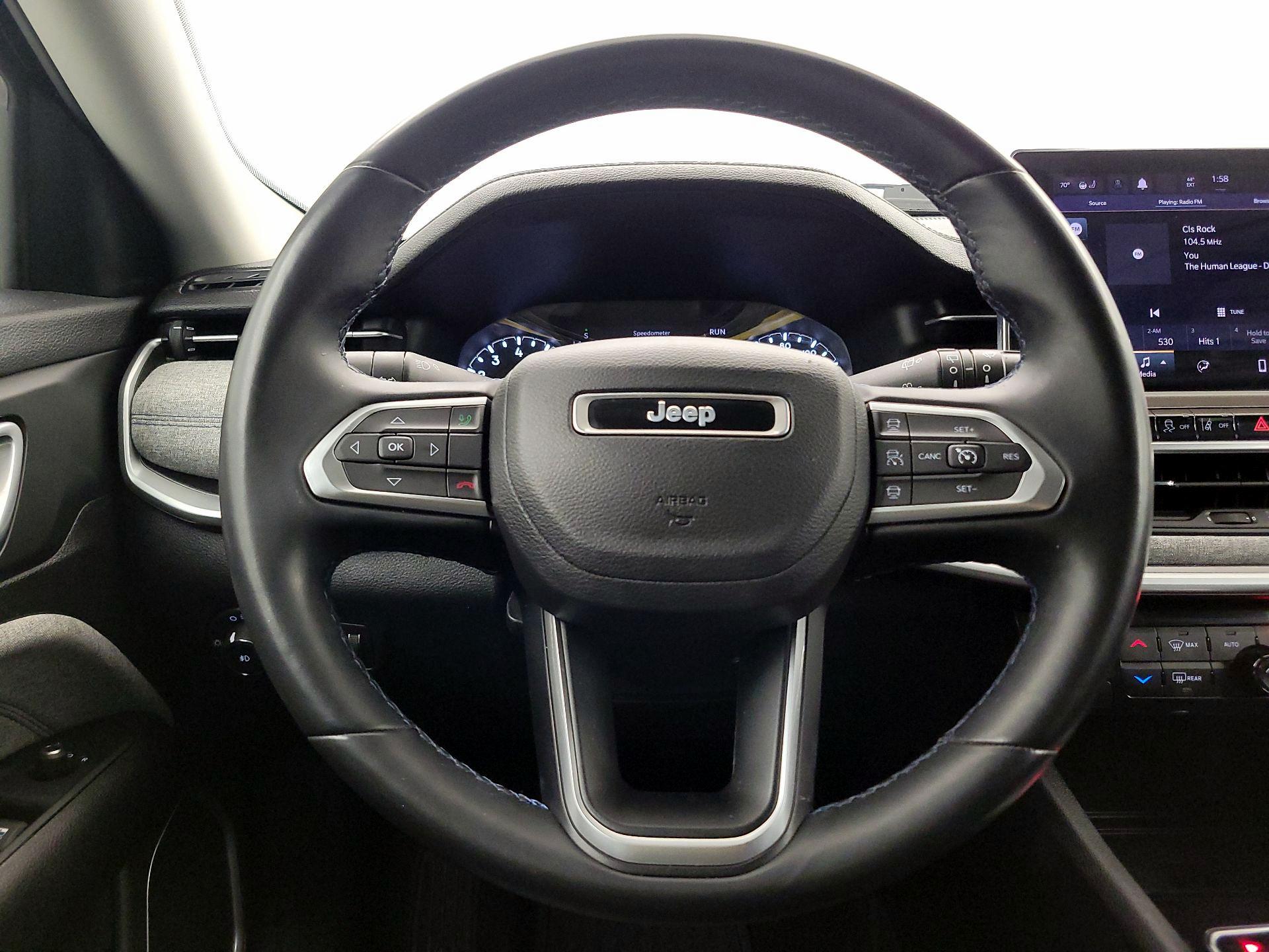 Thumbnail: 2022 Jeep Compass - 10