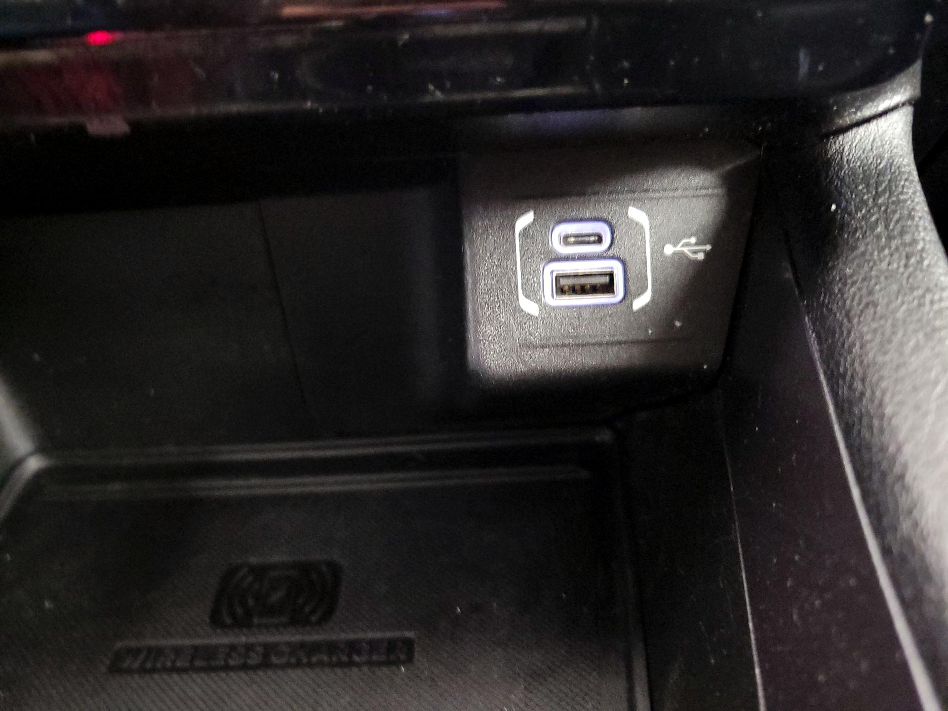 Thumbnail: 2022 Jeep Compass - 18