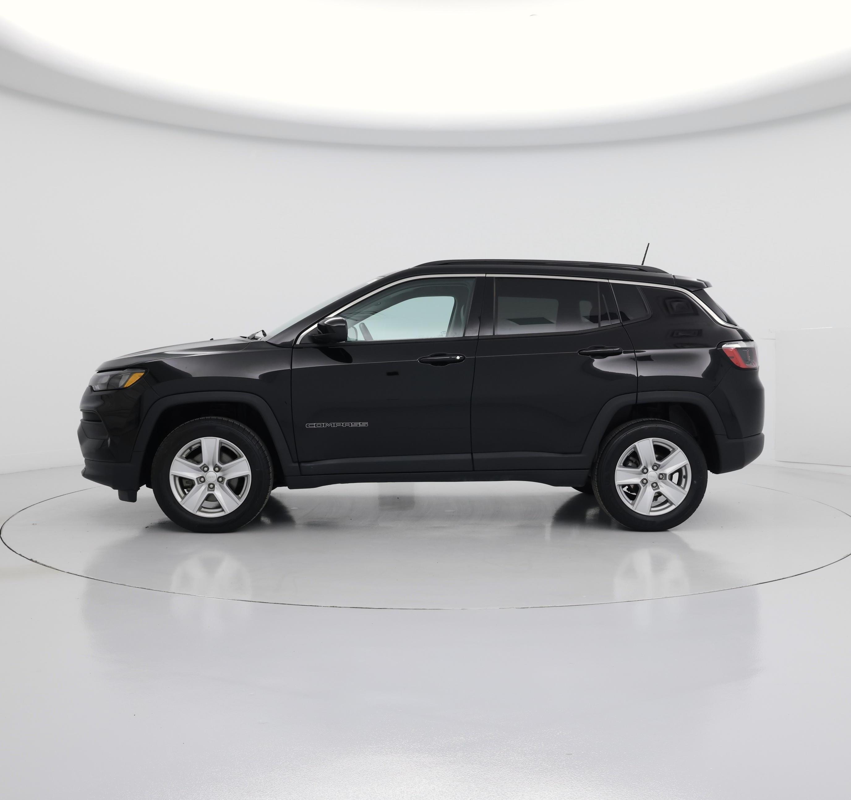 Thumbnail: 2022 Jeep Compass - 3