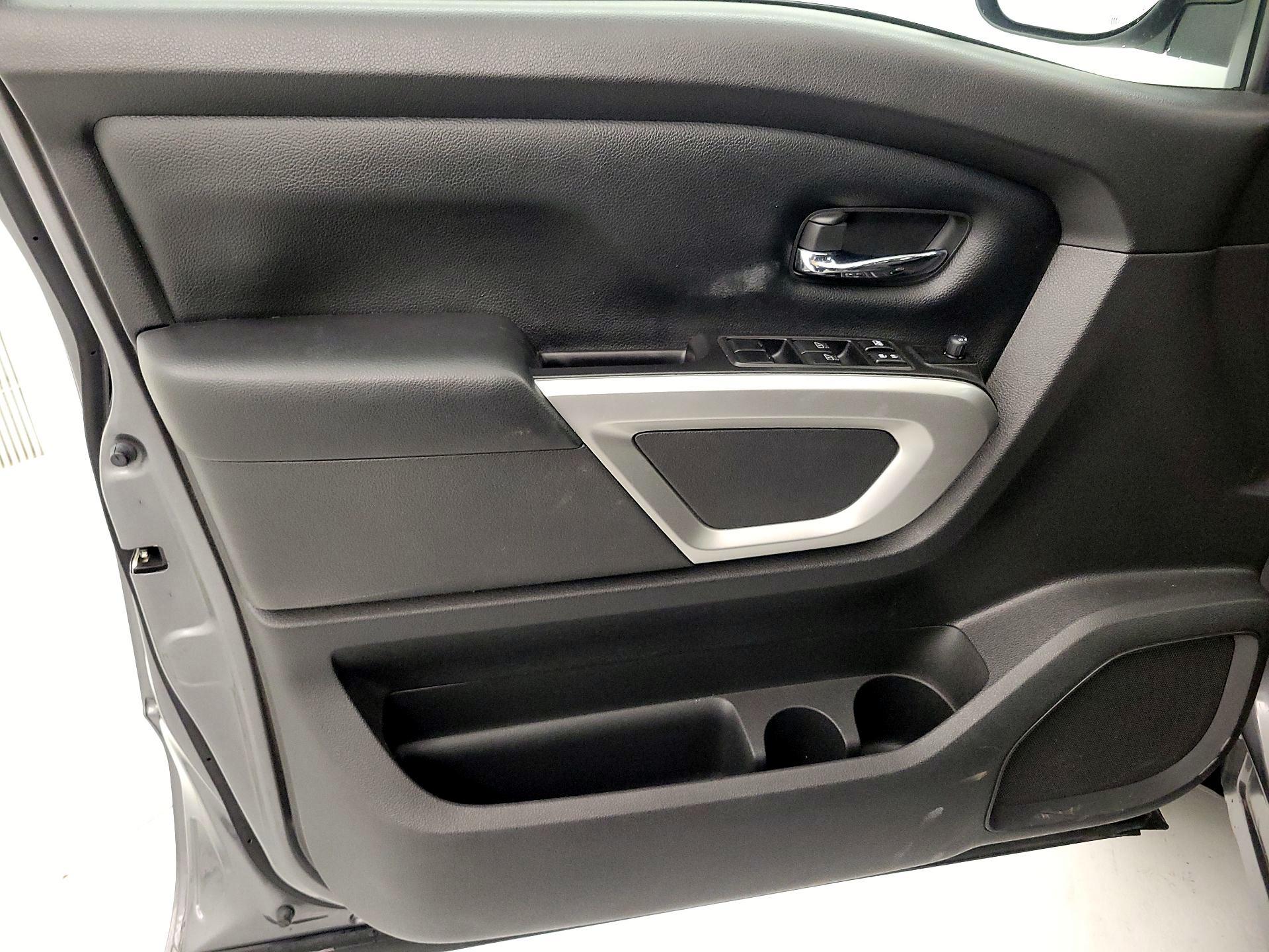 Thumbnail: 2023 Nissan Titan - 12