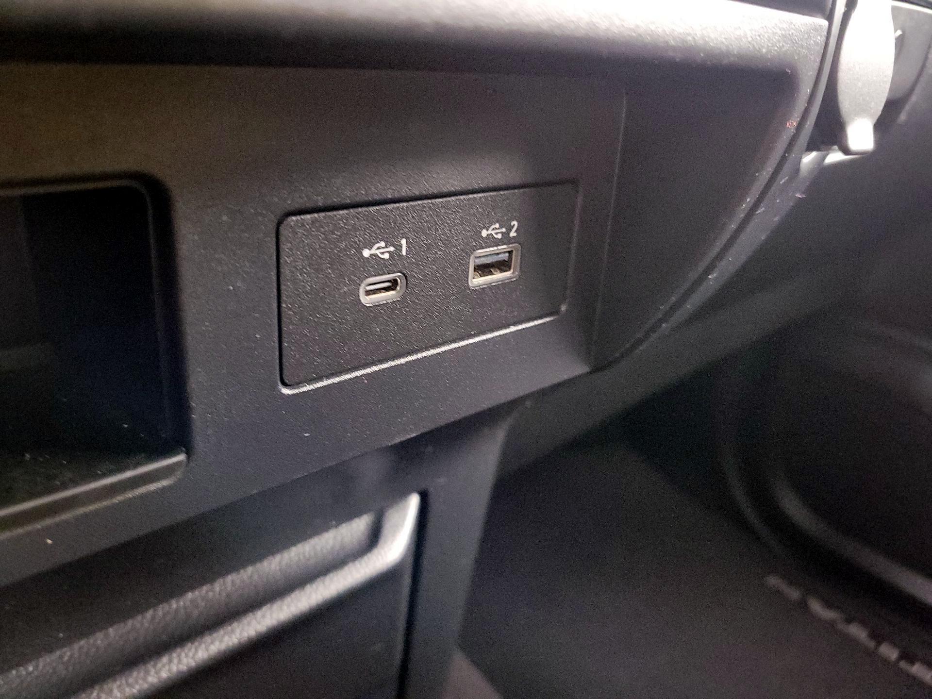 Thumbnail: 2023 Nissan Titan - 18