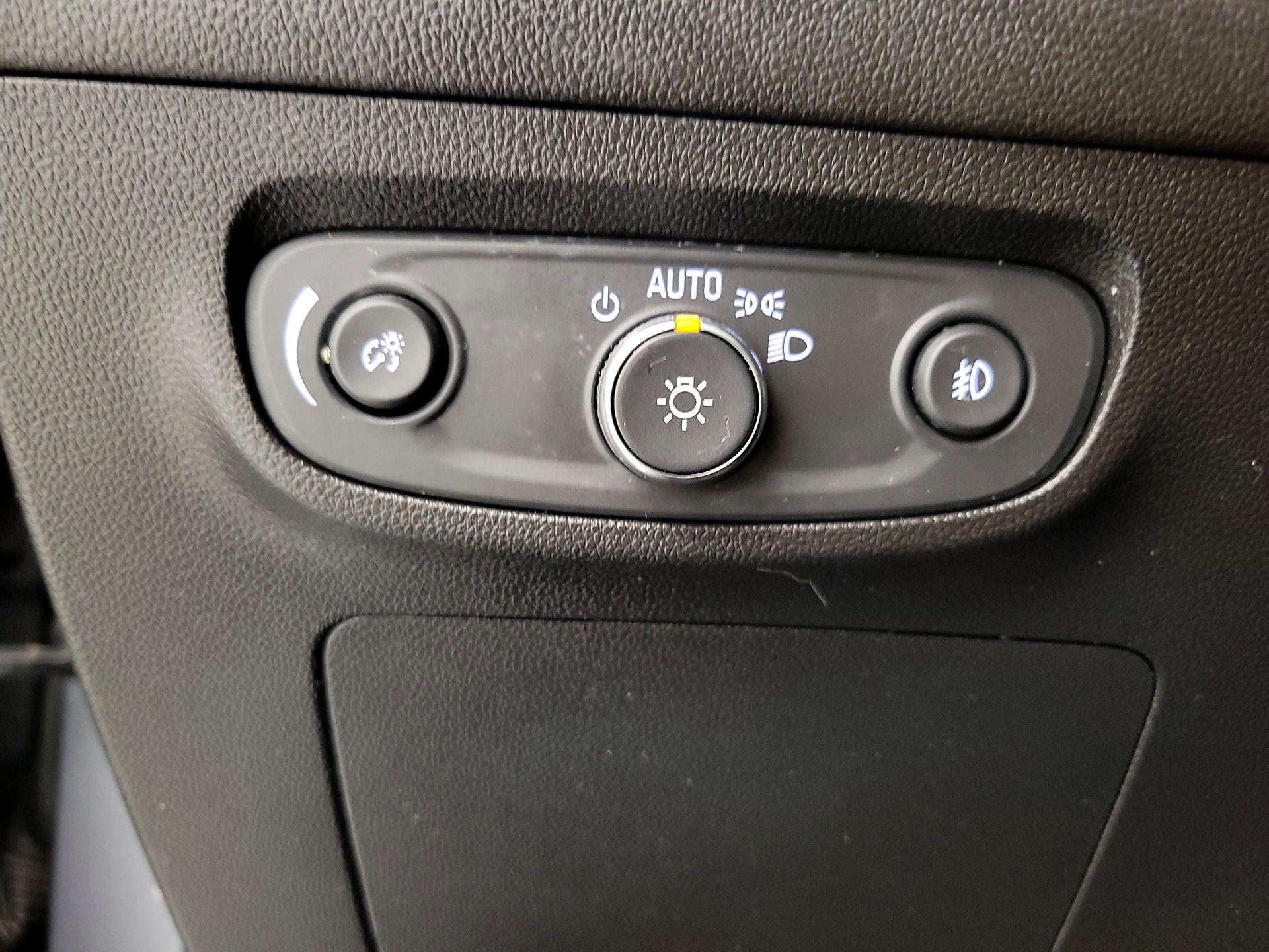 Thumbnail: 2020 Buick Encore GX - 13