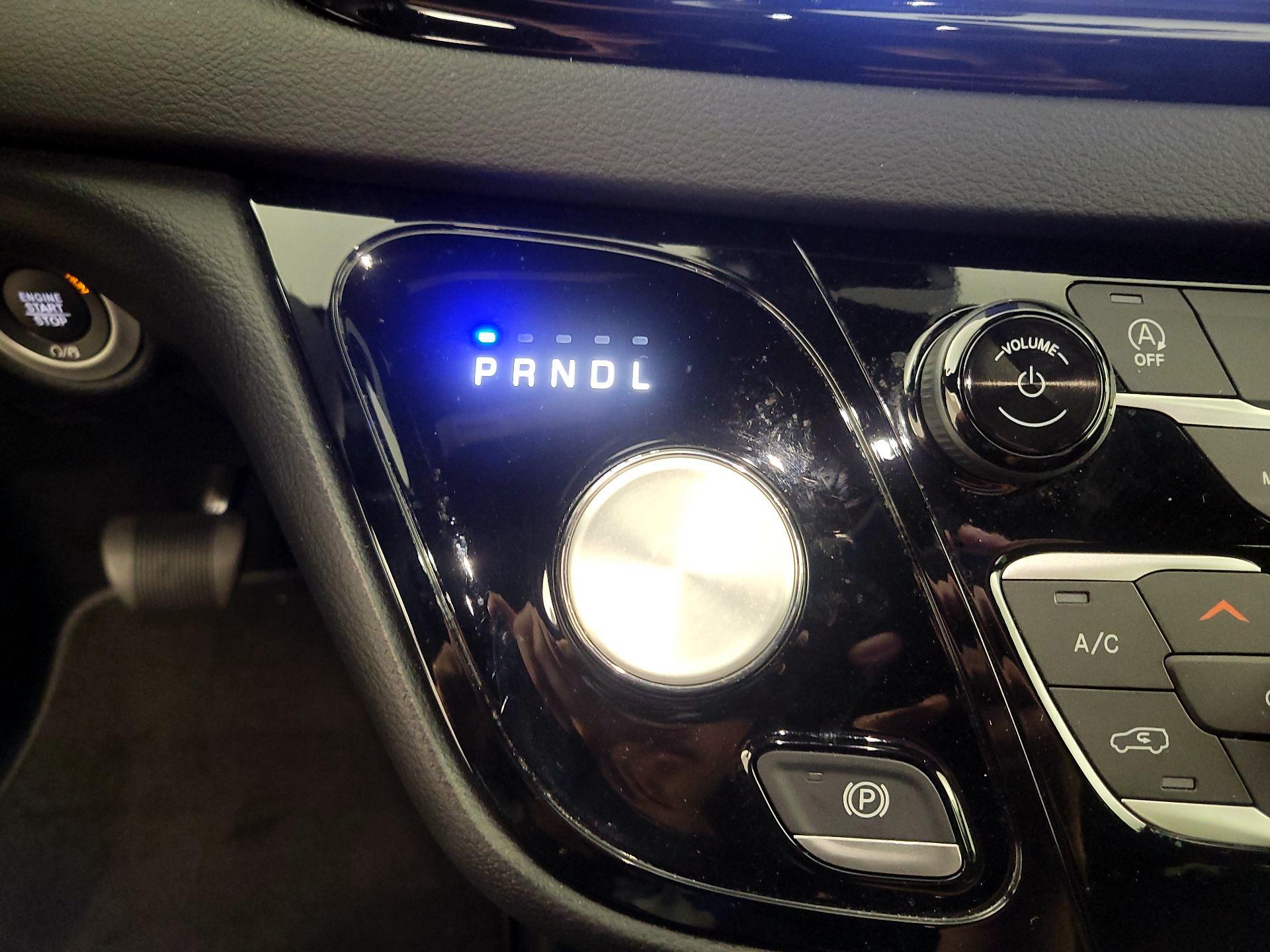 Thumbnail: 2025 Chrysler Pacifica - 17