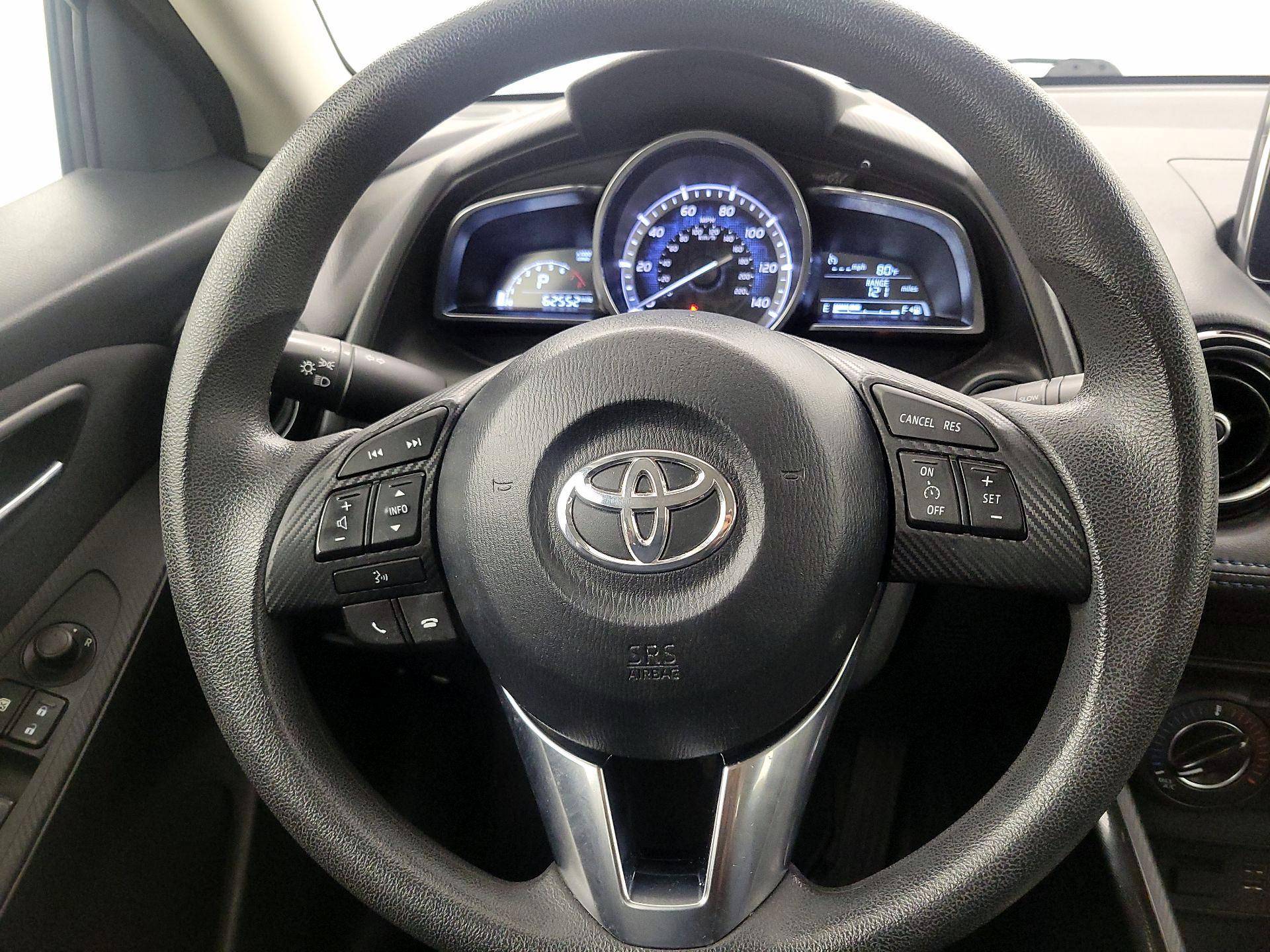 Thumbnail: 2018 Toyota Yaris iA - 10