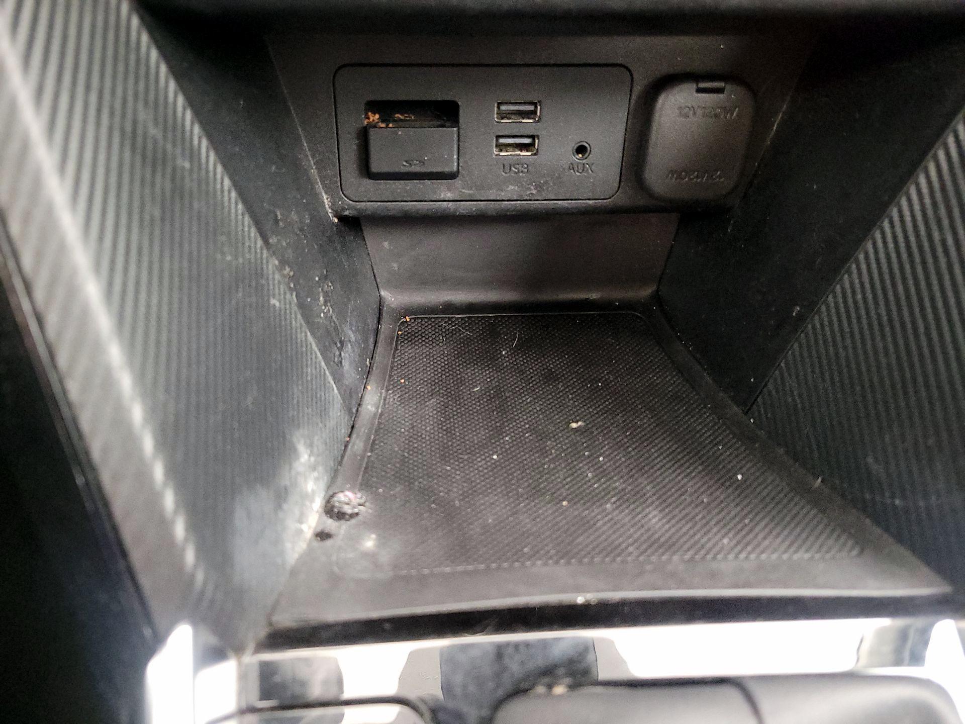 Thumbnail: 2018 Toyota Yaris iA - 18