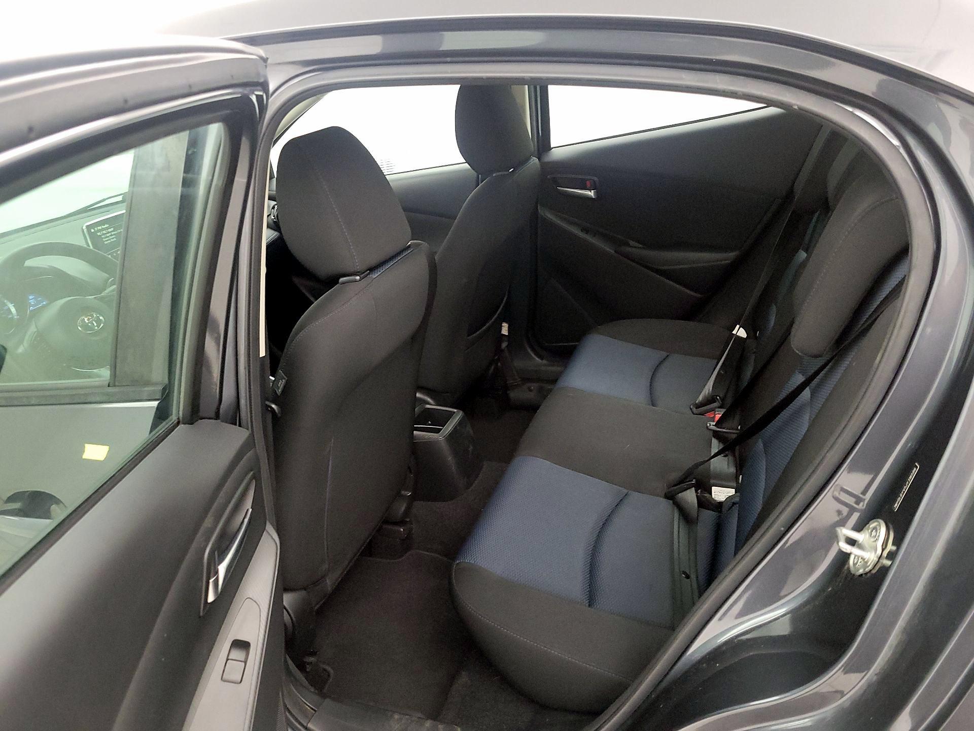 Thumbnail: 2018 Toyota Yaris iA - 19