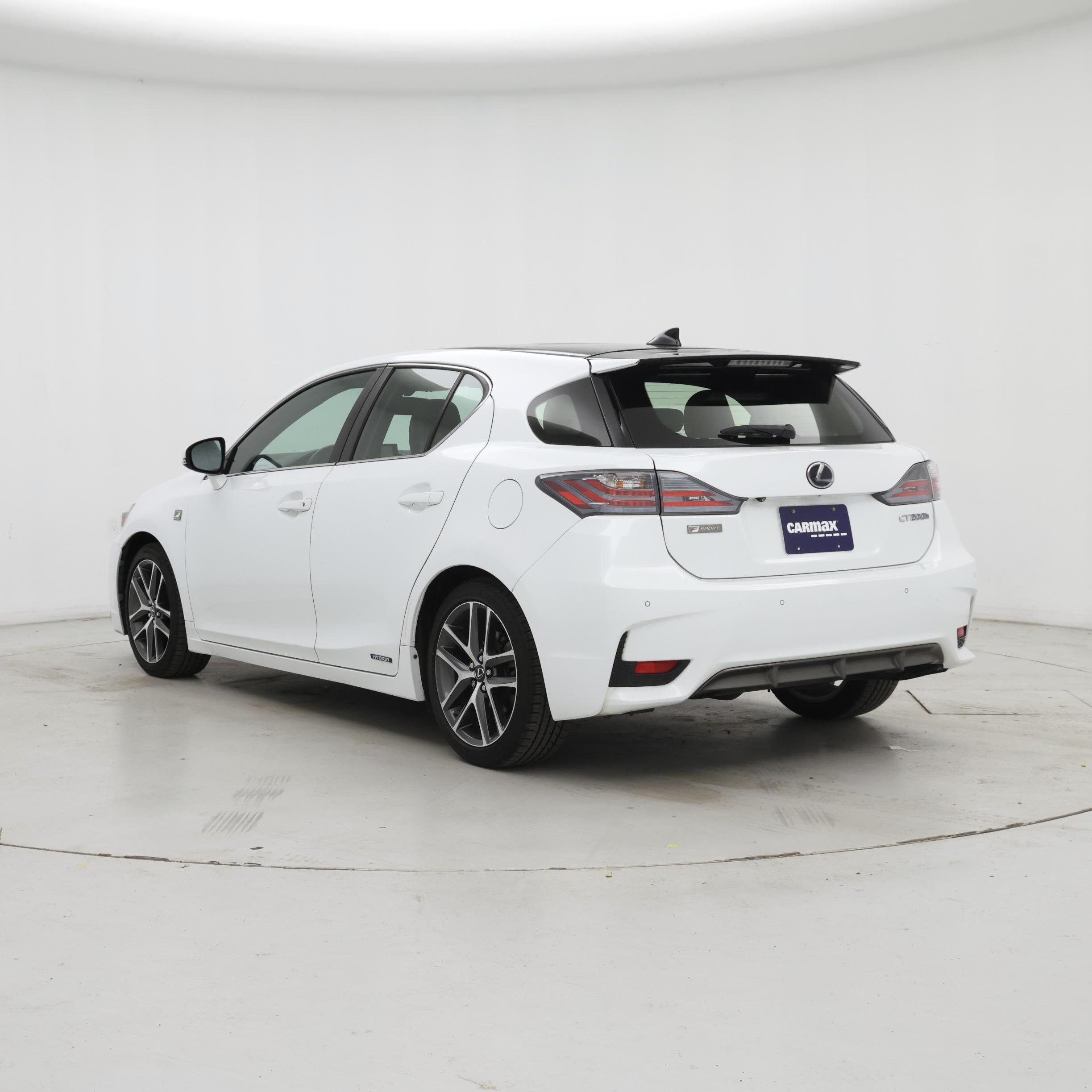 Thumbnail: 2015 Lexus CT - 2