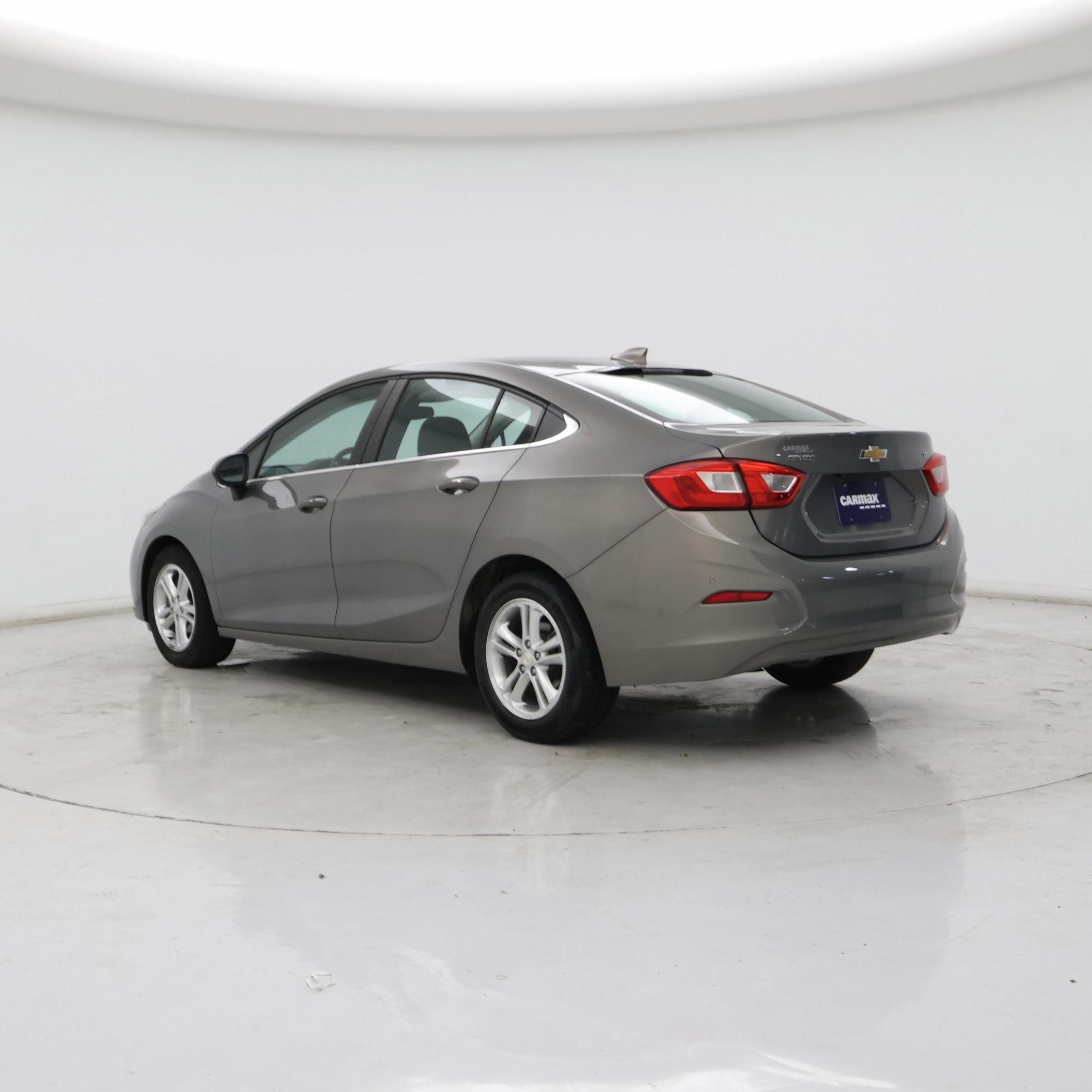 Thumbnail: 2018 Chevrolet Cruze - 2