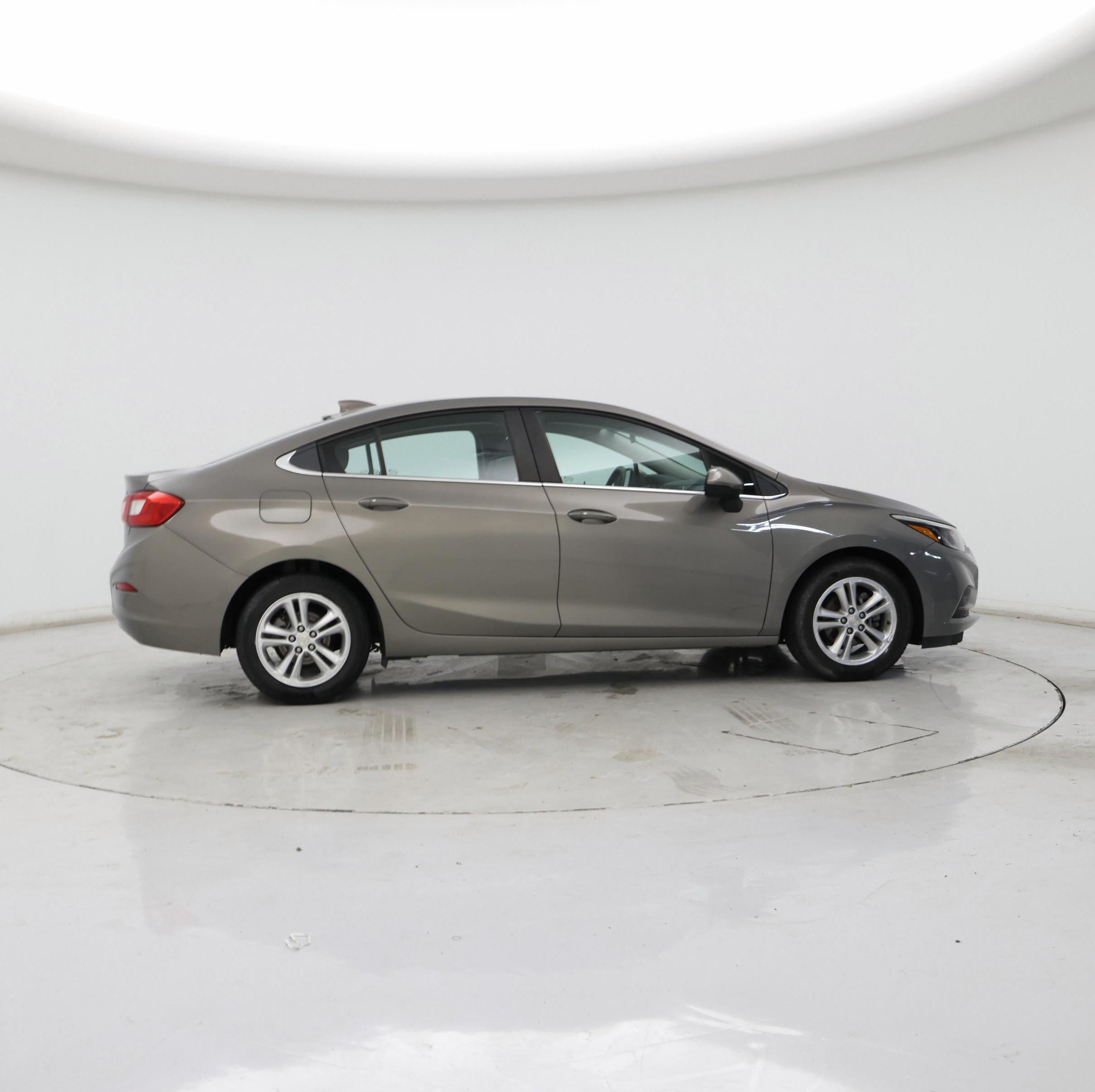 Thumbnail: 2018 Chevrolet Cruze - 7