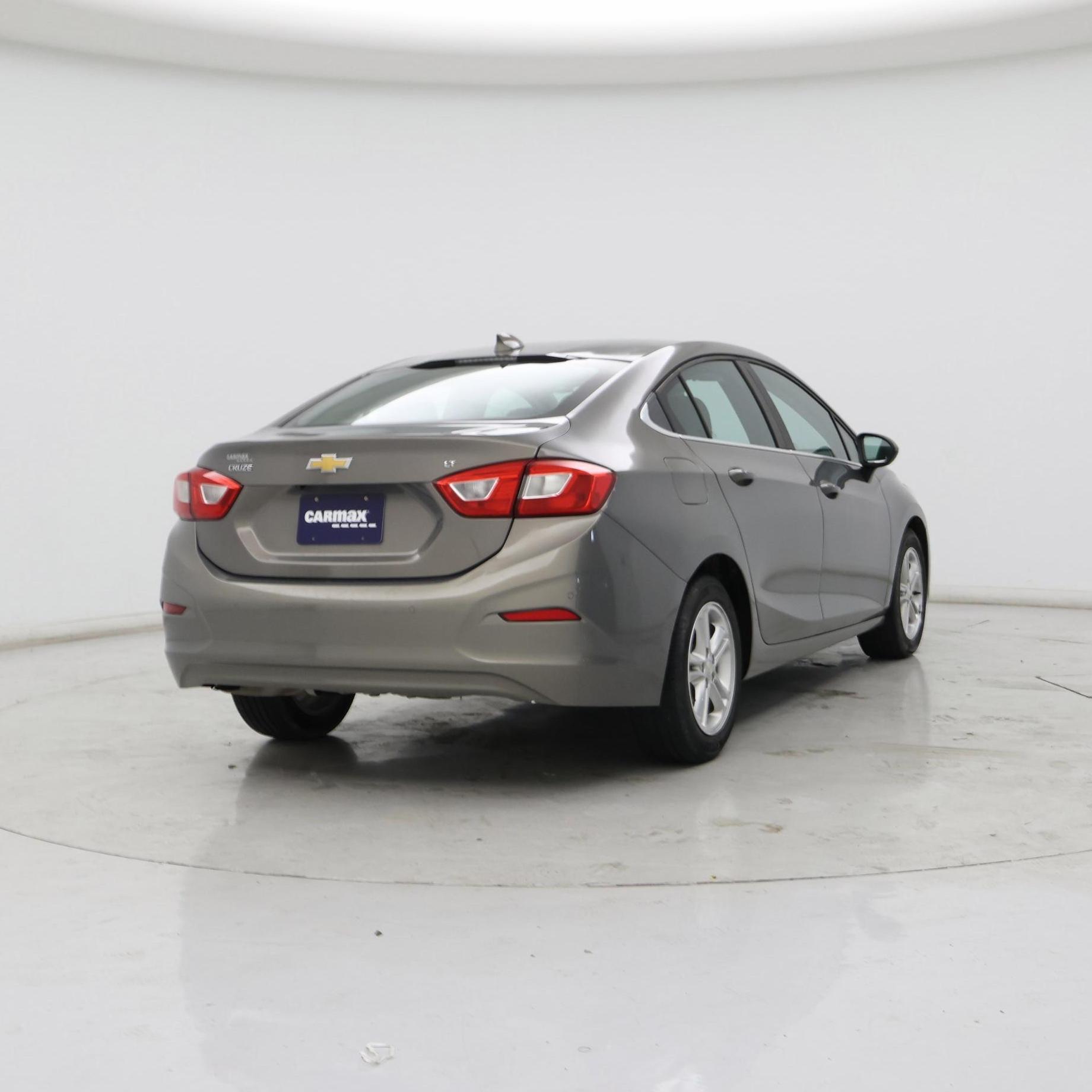 Thumbnail: 2018 Chevrolet Cruze - 8