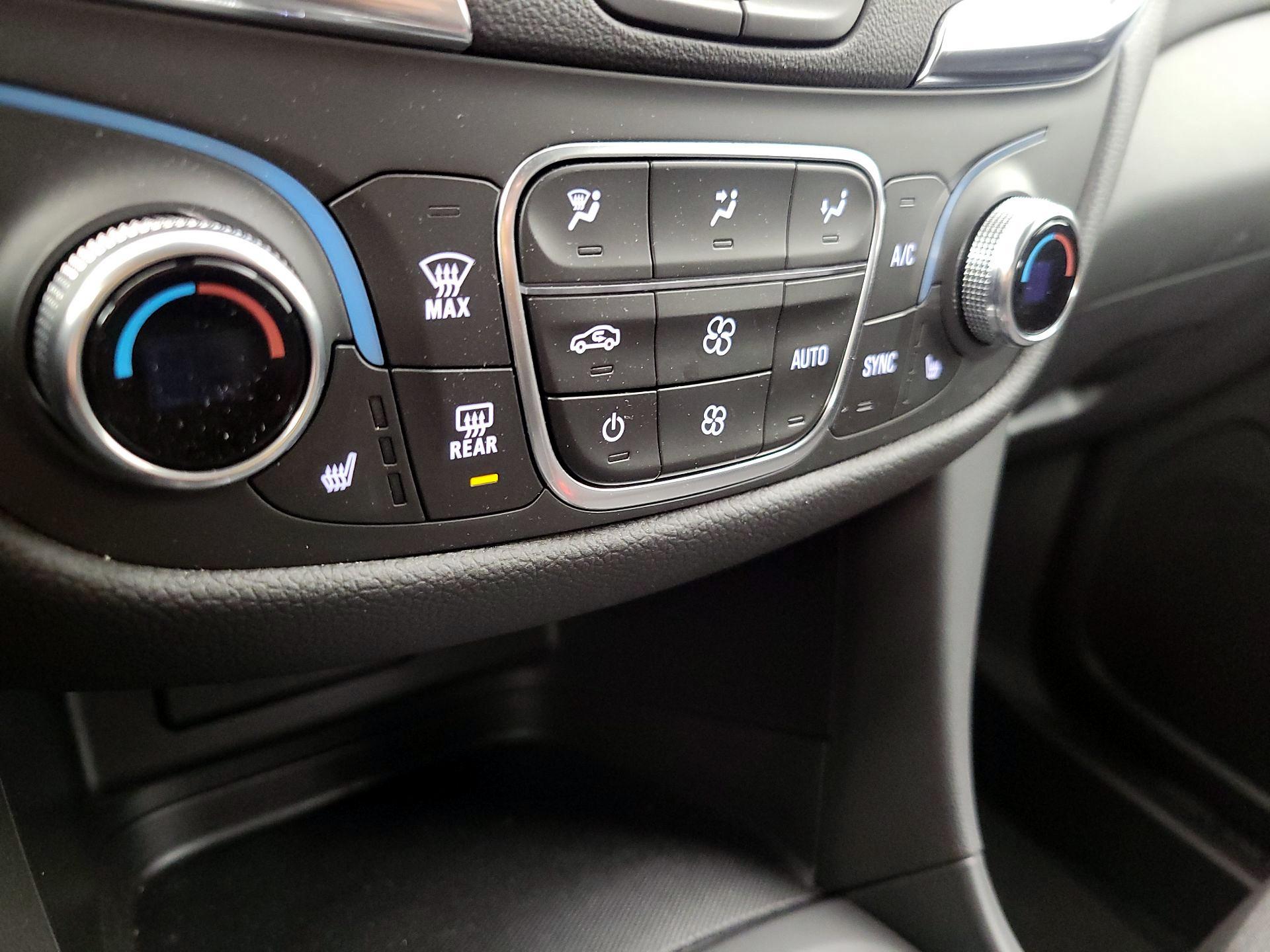 Thumbnail: 2024 Chevrolet Equinox - 16