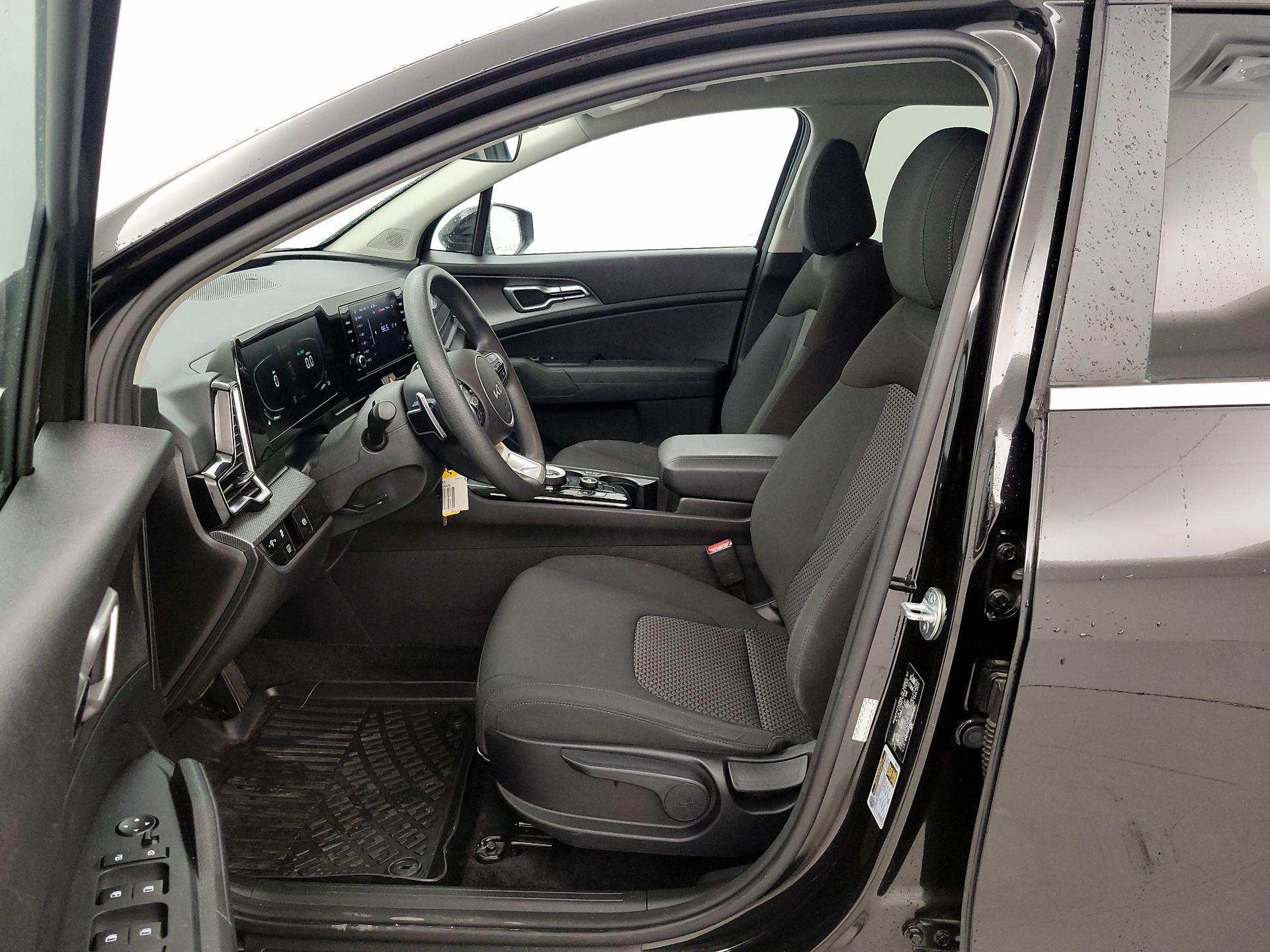 Thumbnail: 2023 Kia Sportage - 11