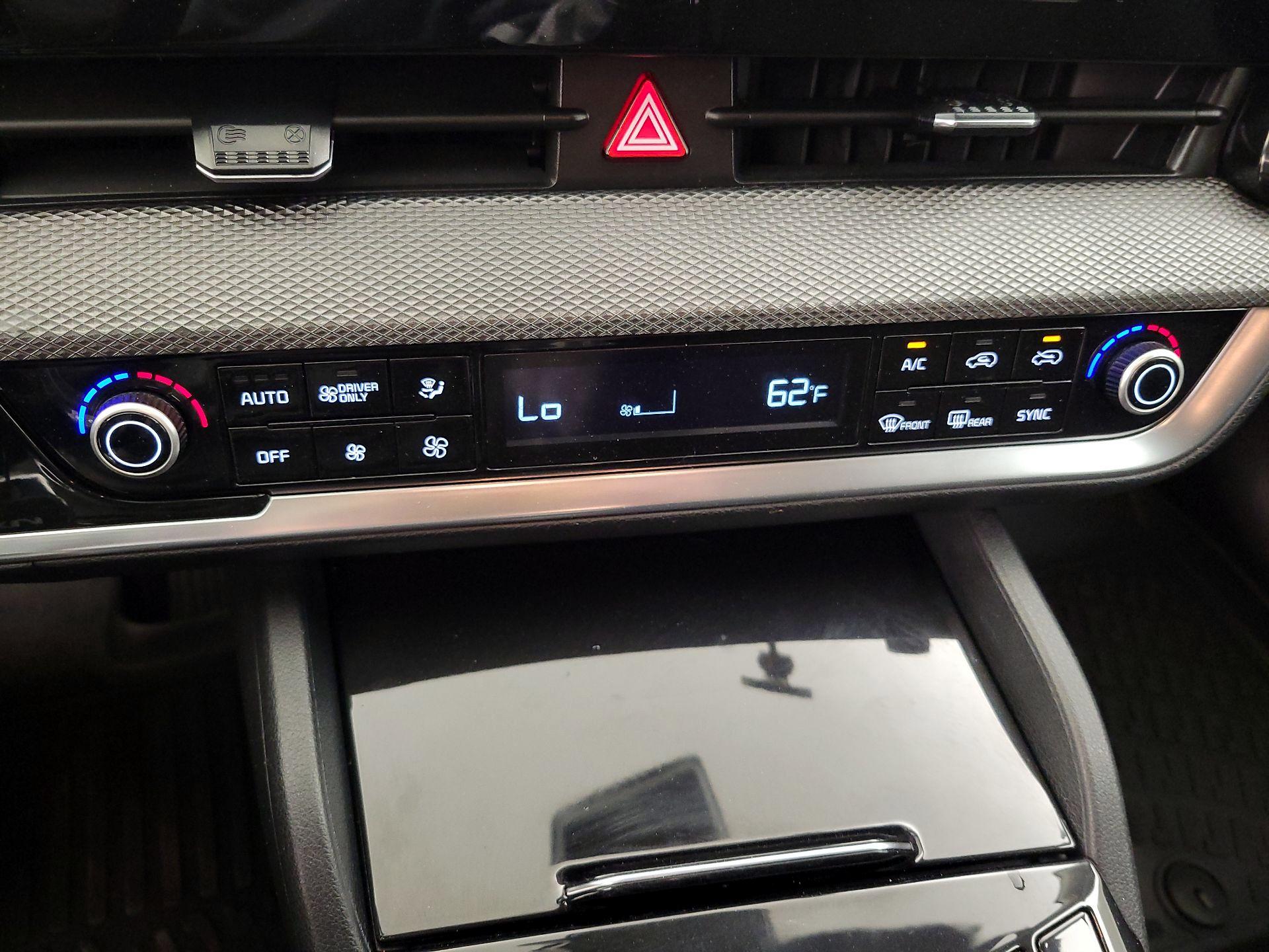 Thumbnail: 2023 Kia Sportage - 16