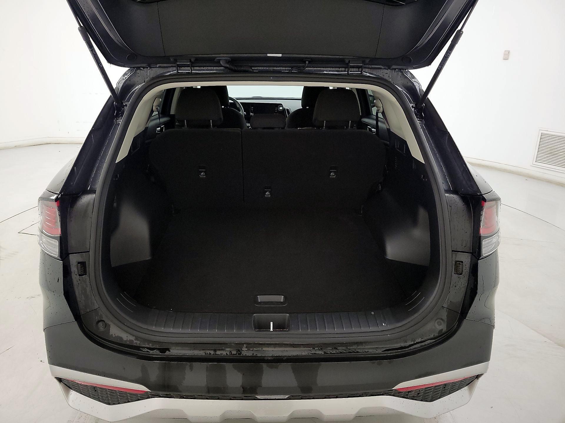 Thumbnail: 2023 Kia Sportage - 19