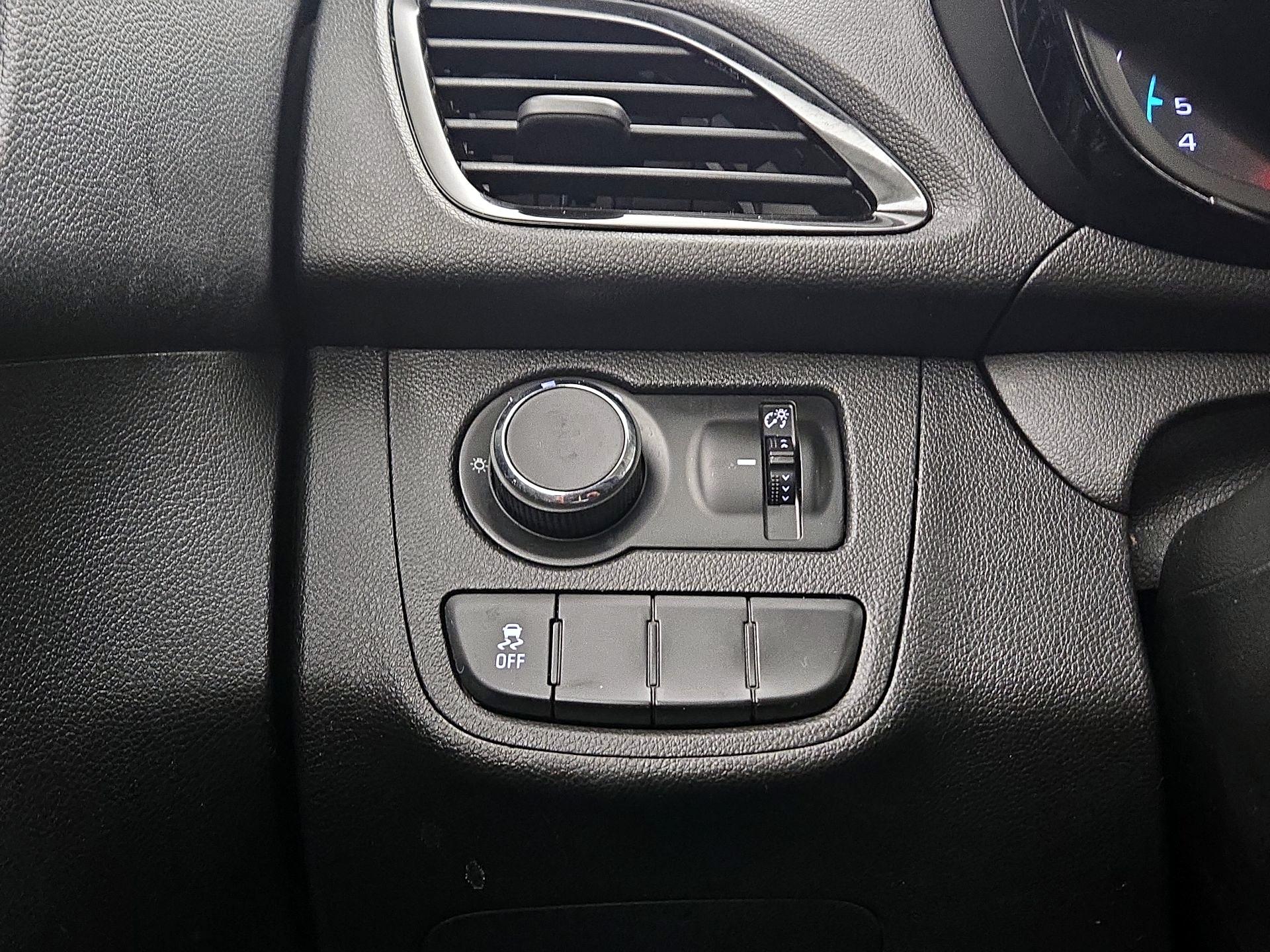 Thumbnail: 2016 Chevrolet Spark - 13