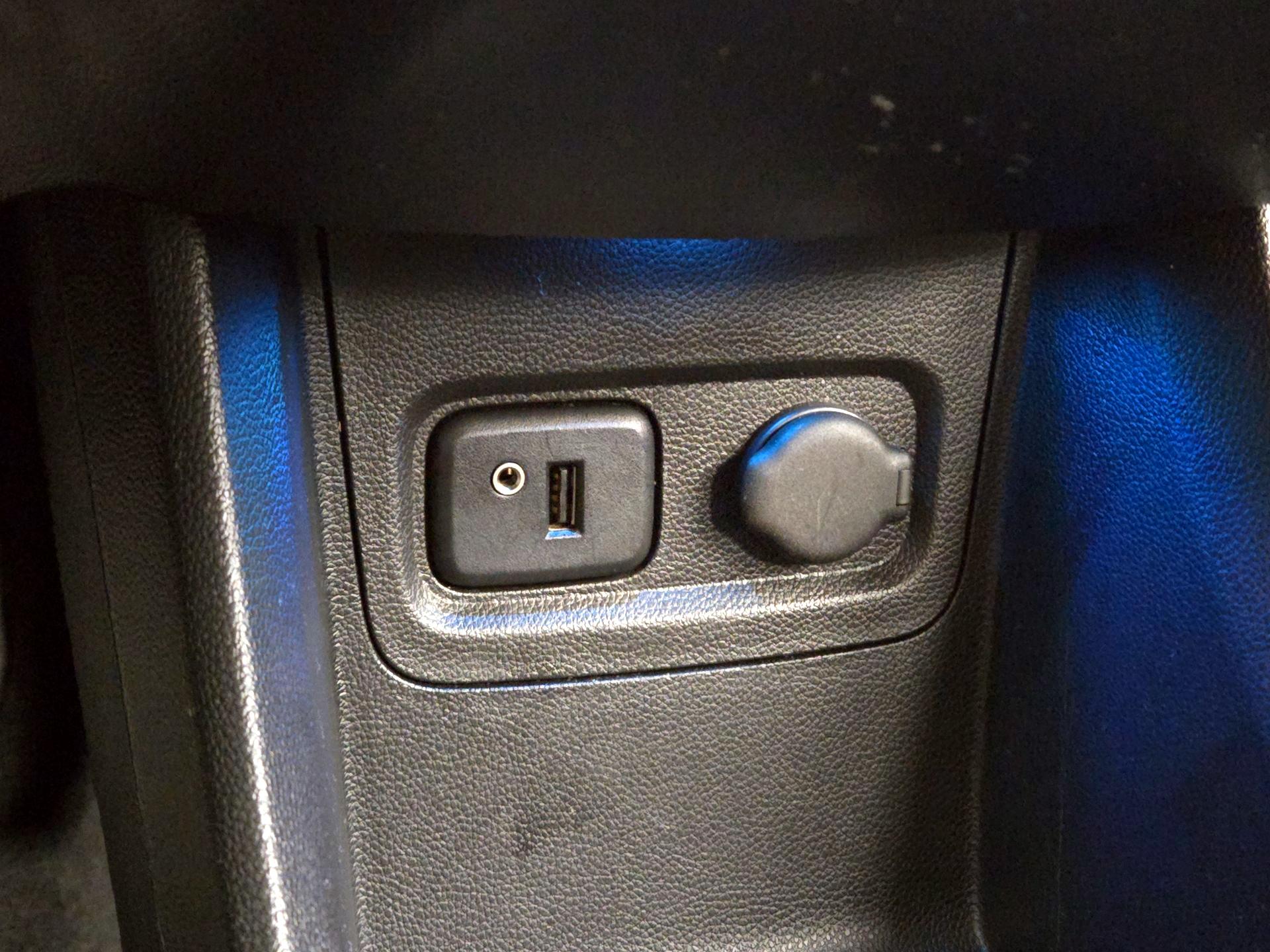 Thumbnail: 2016 Chevrolet Spark - 18