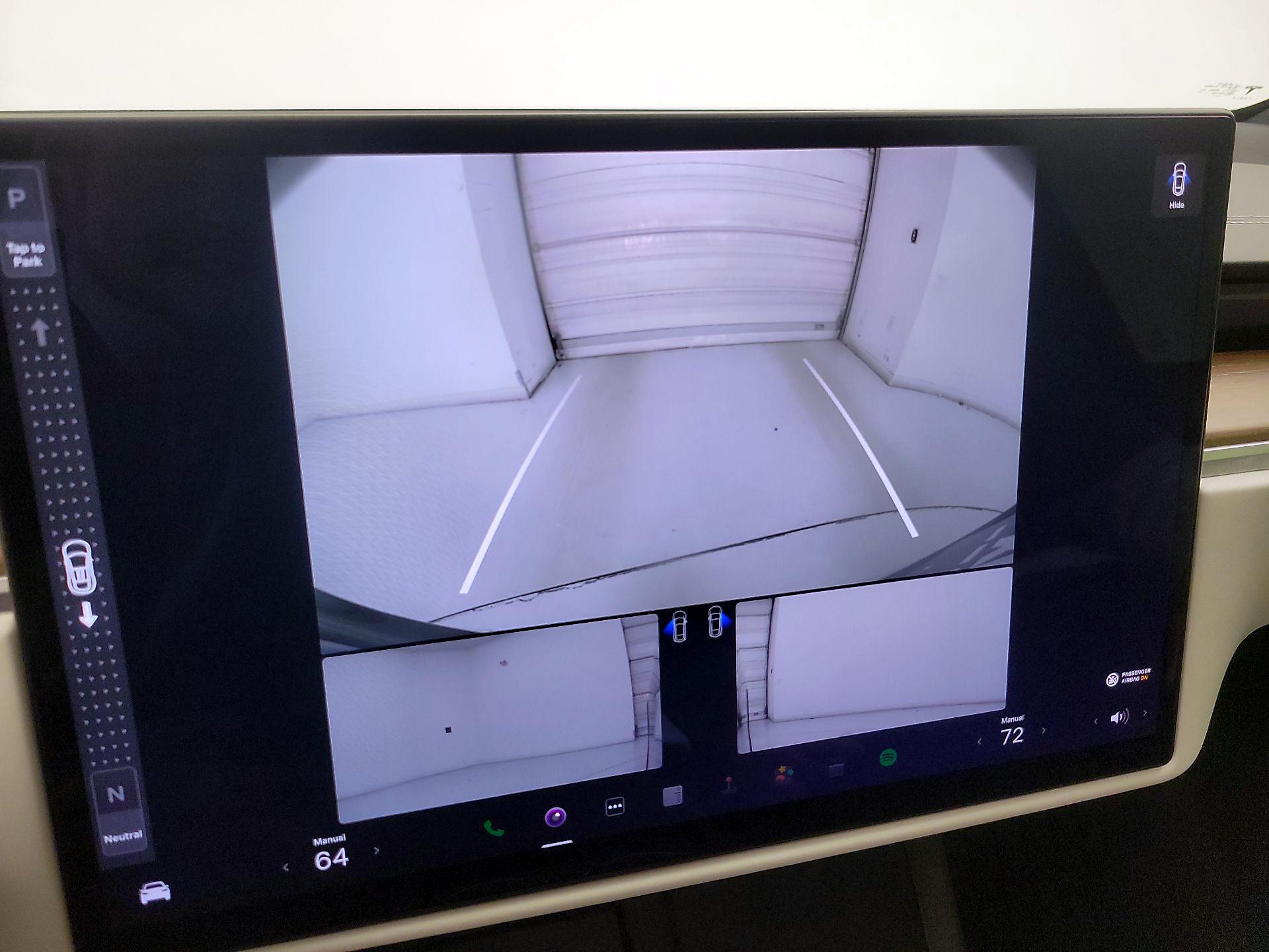 Thumbnail: 2022 Tesla Model X - 14