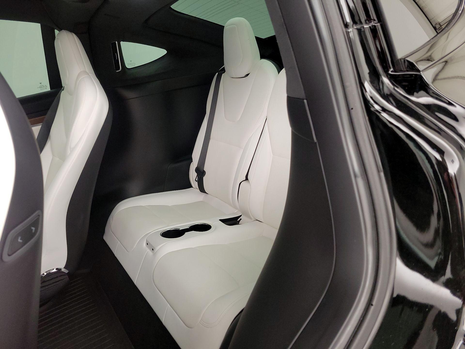 Thumbnail: 2022 Tesla Model X - 19