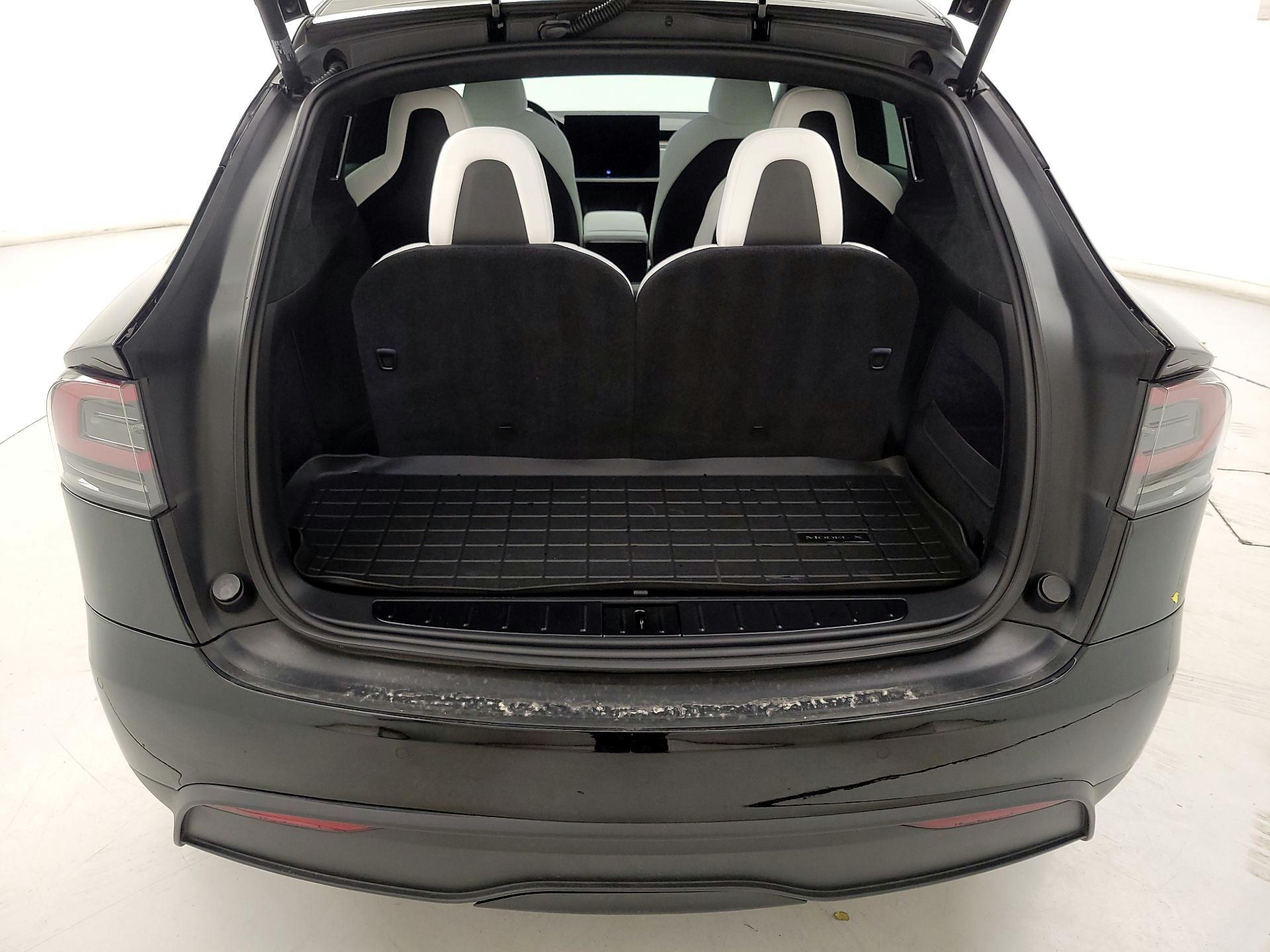 Thumbnail: 2022 Tesla Model X - 20