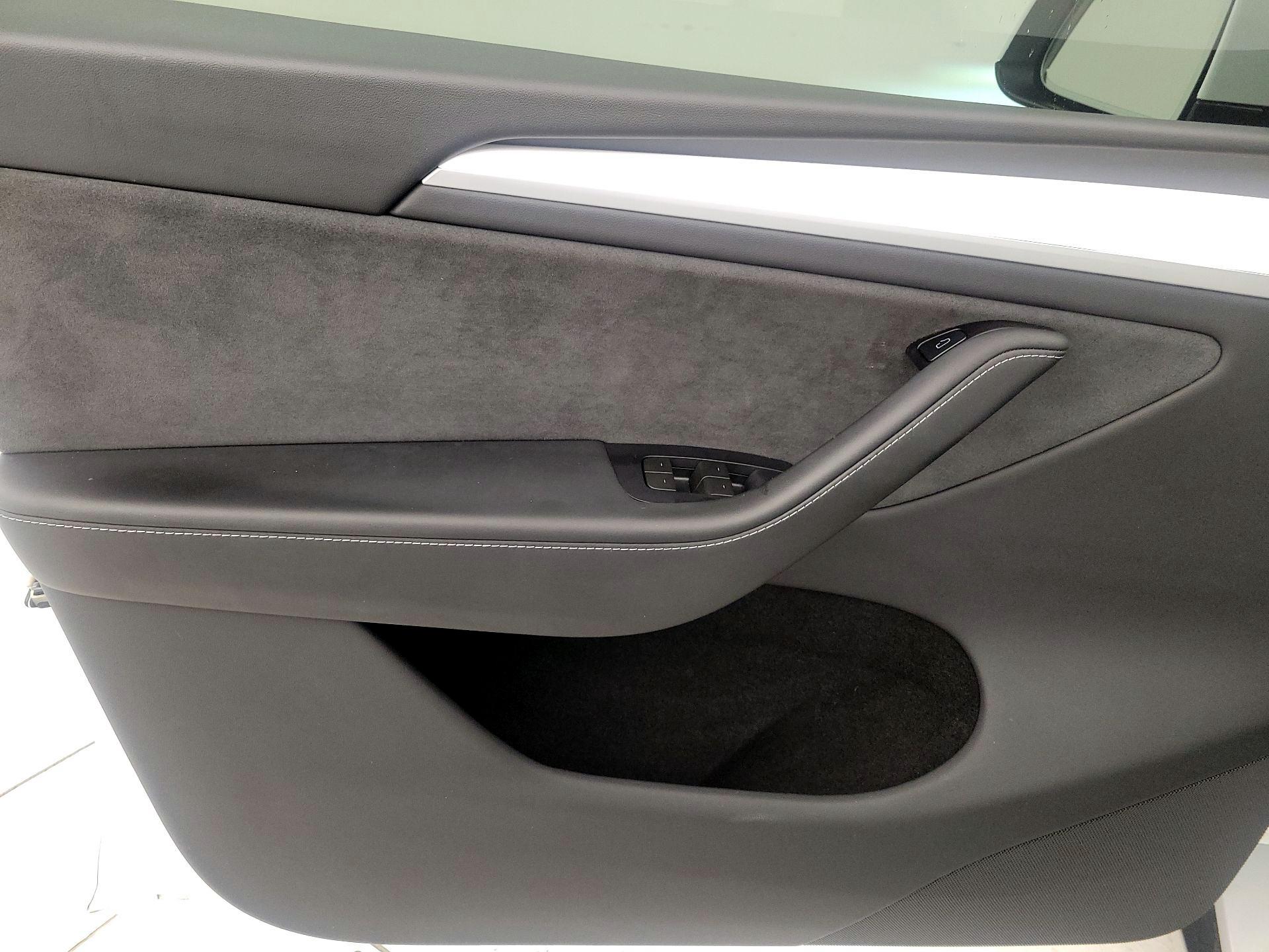 Thumbnail: 2024 Tesla Model Y - 12