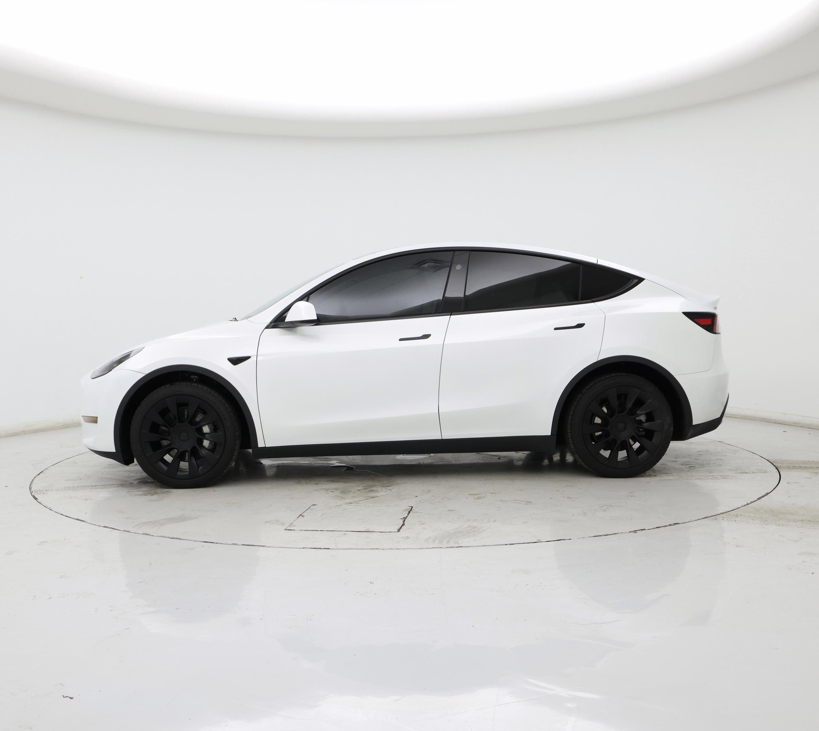 Thumbnail: 2024 Tesla Model Y - 3
