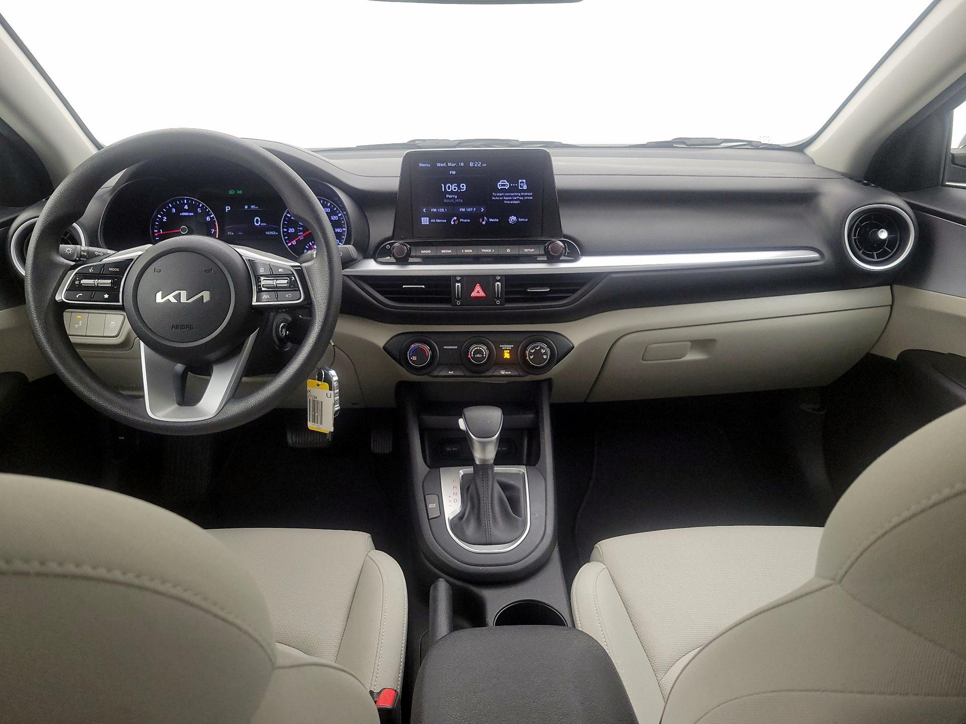 Thumbnail: 2023 Kia Forte - 9