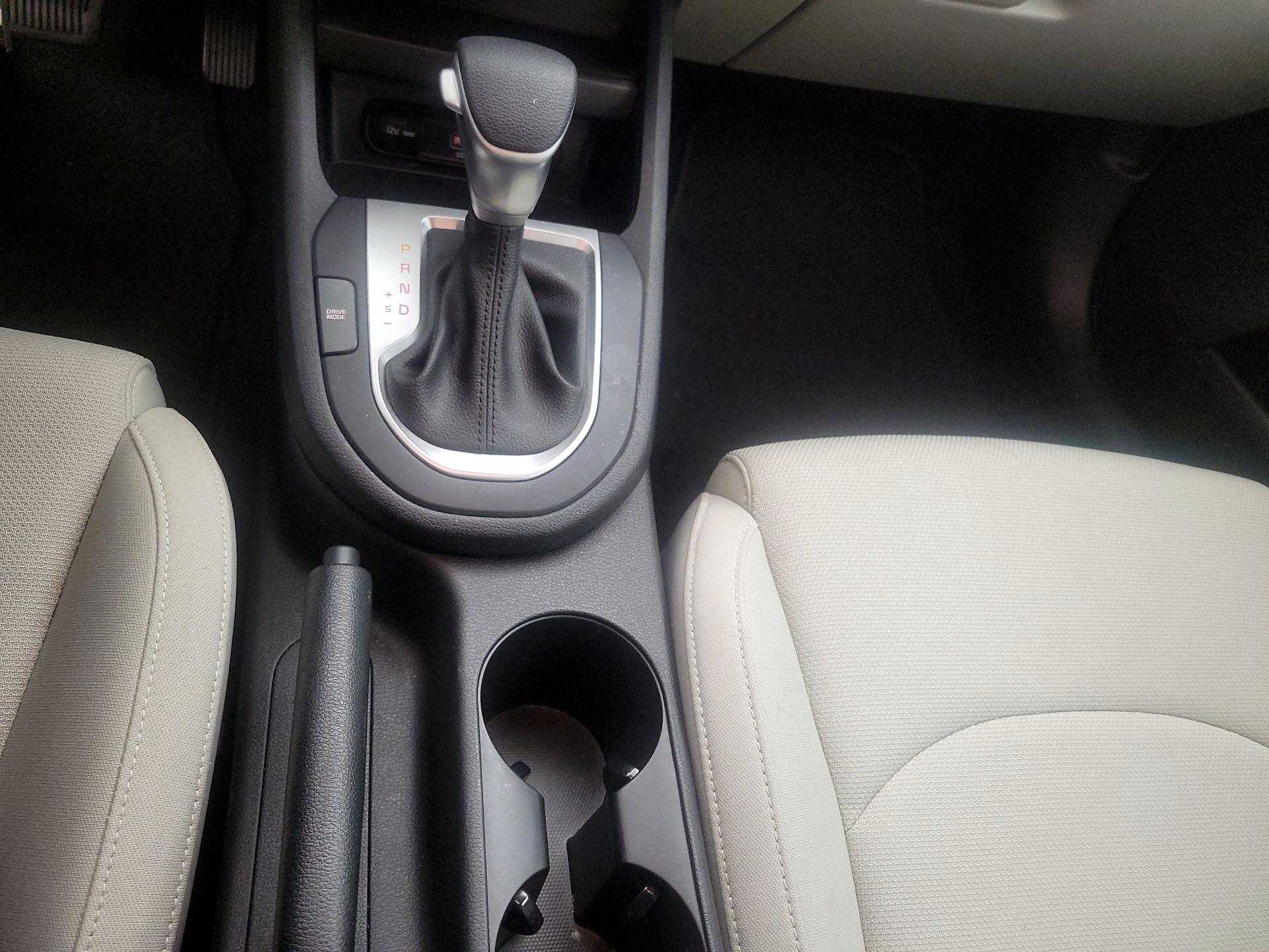 Thumbnail: 2023 Kia Forte - 17