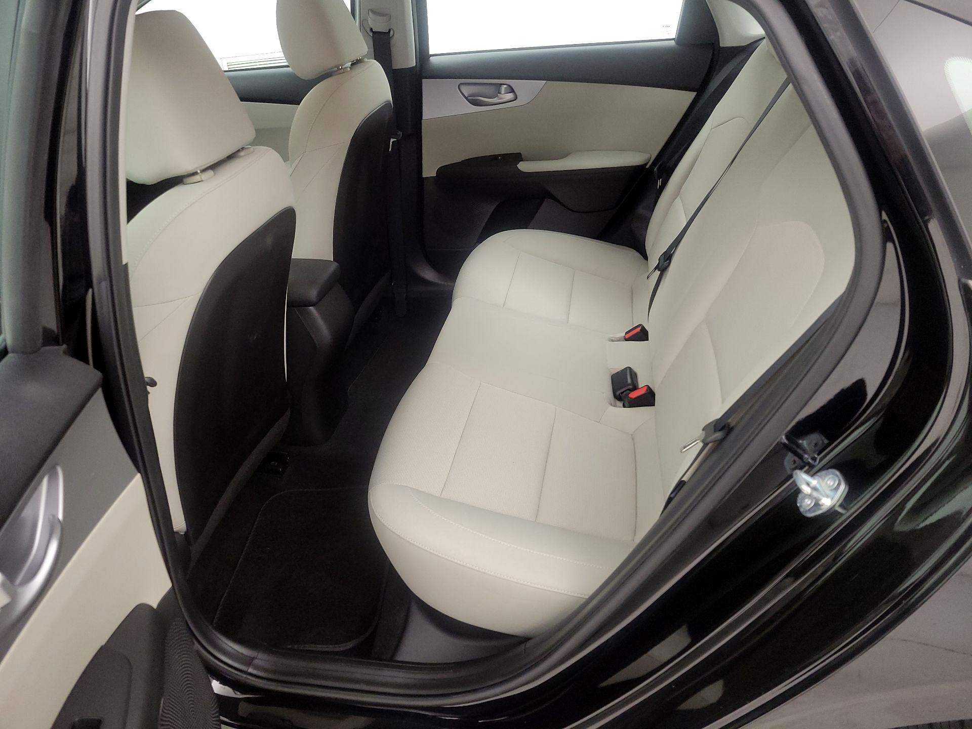 Thumbnail: 2023 Kia Forte - 19