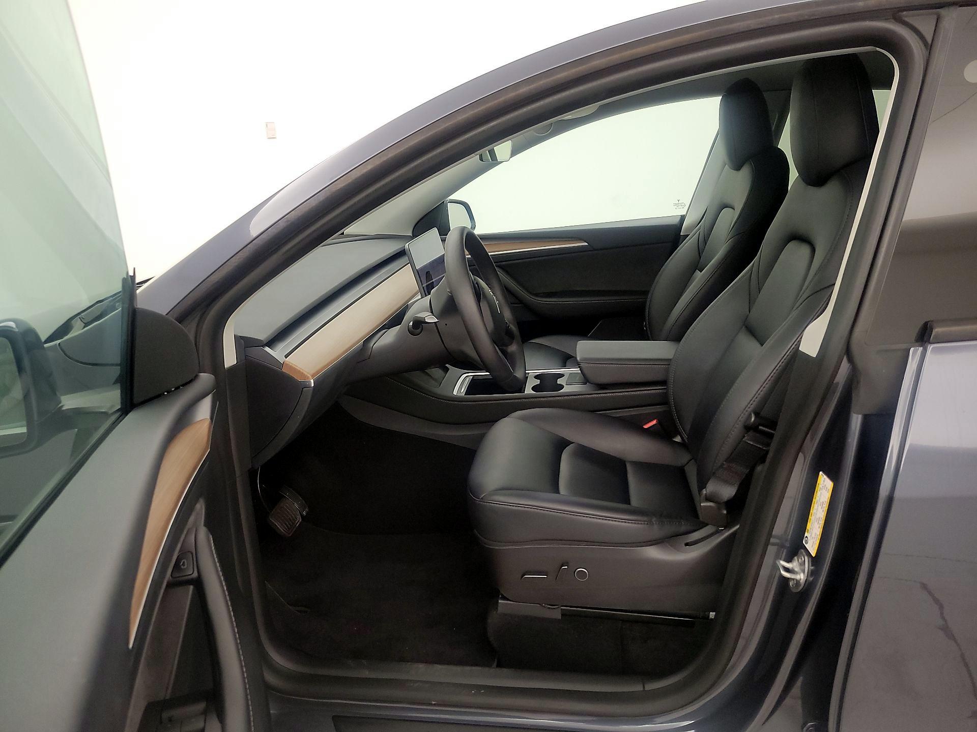 Thumbnail: 2023 Tesla Model Y - 11