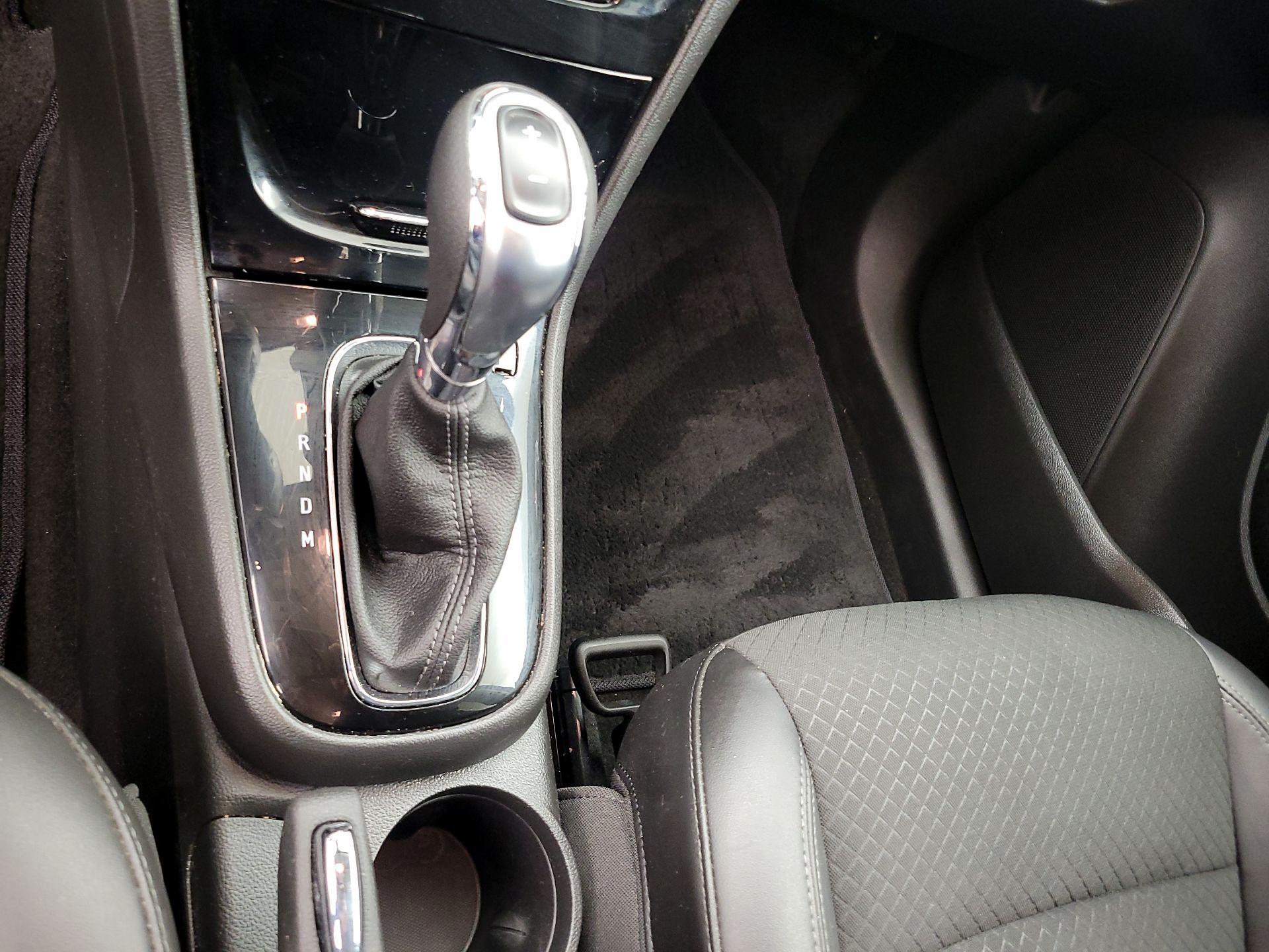 Thumbnail: 2022 Buick Encore - 17