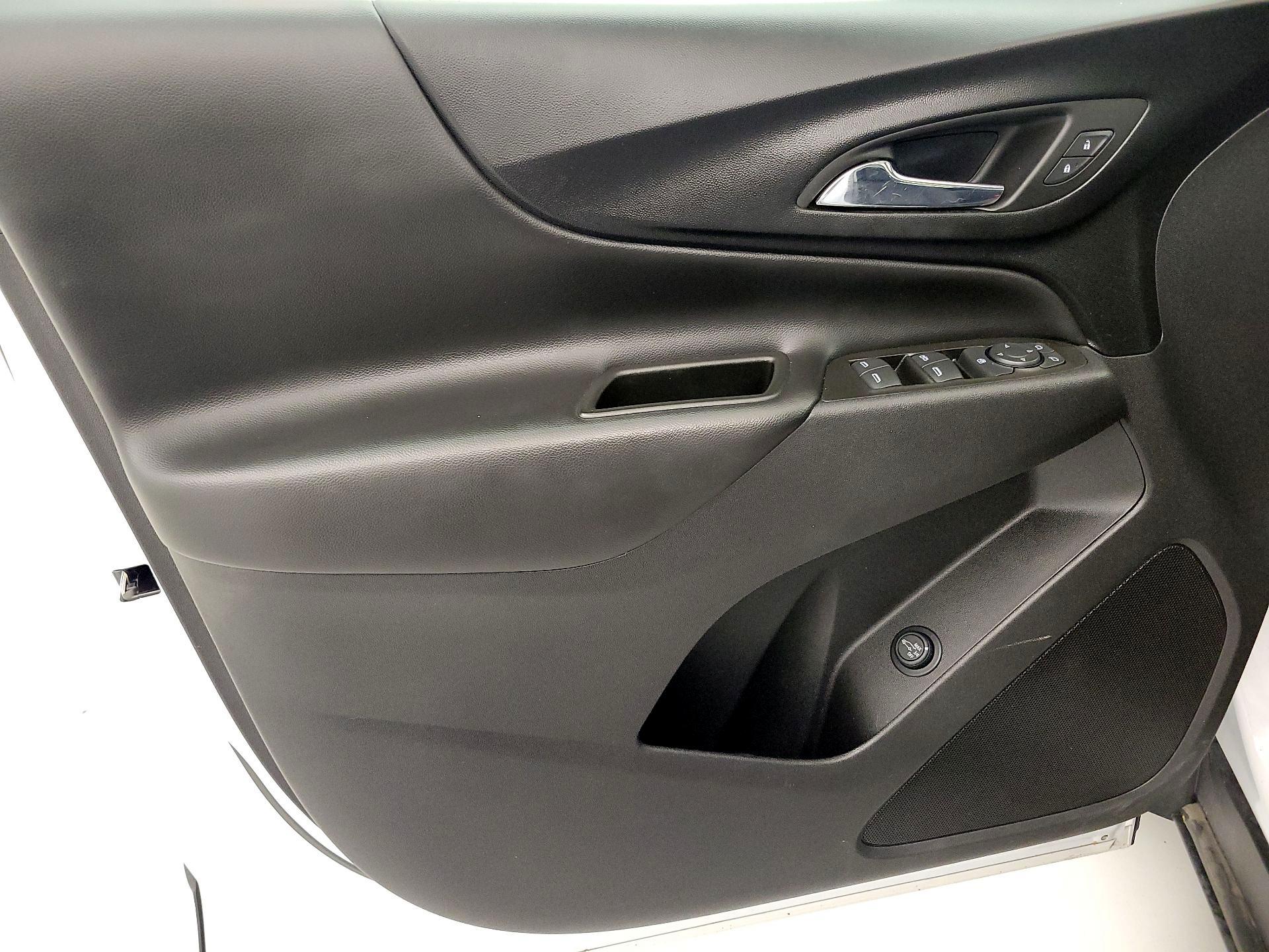 Thumbnail: 2022 Chevrolet Equinox - 12