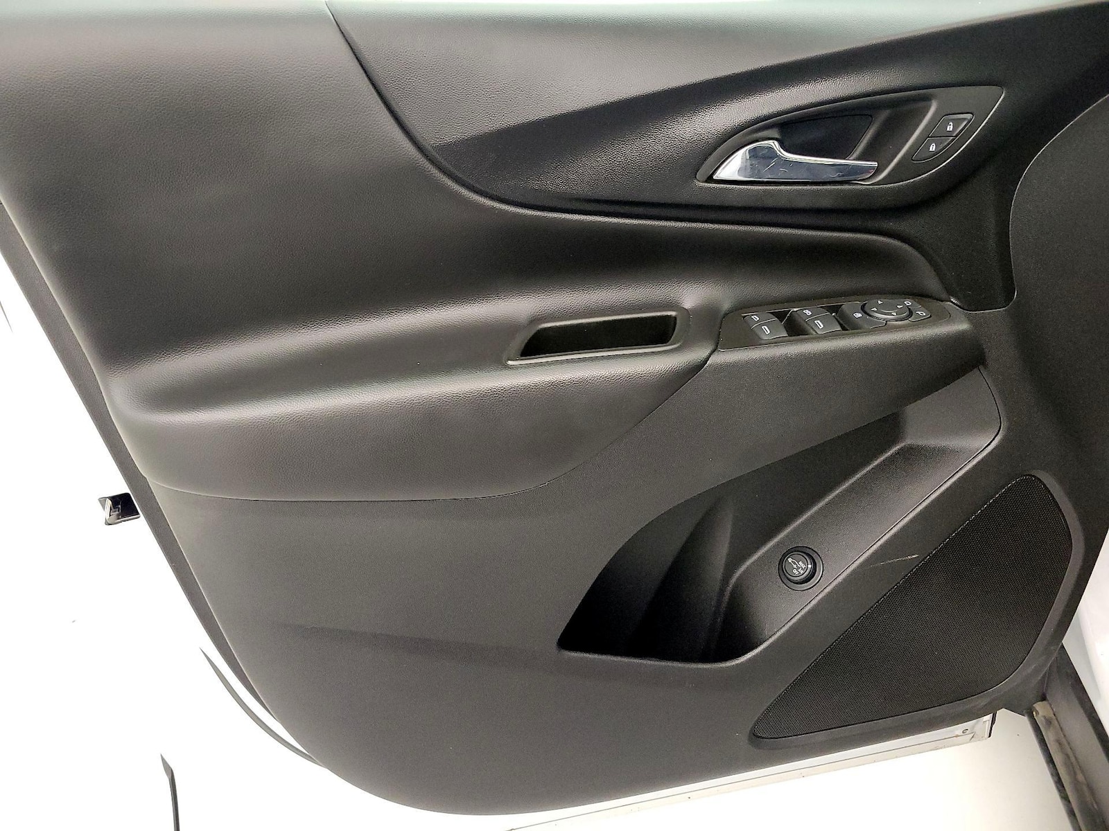 2022 Chevrolet Equinox LT - Photo 13