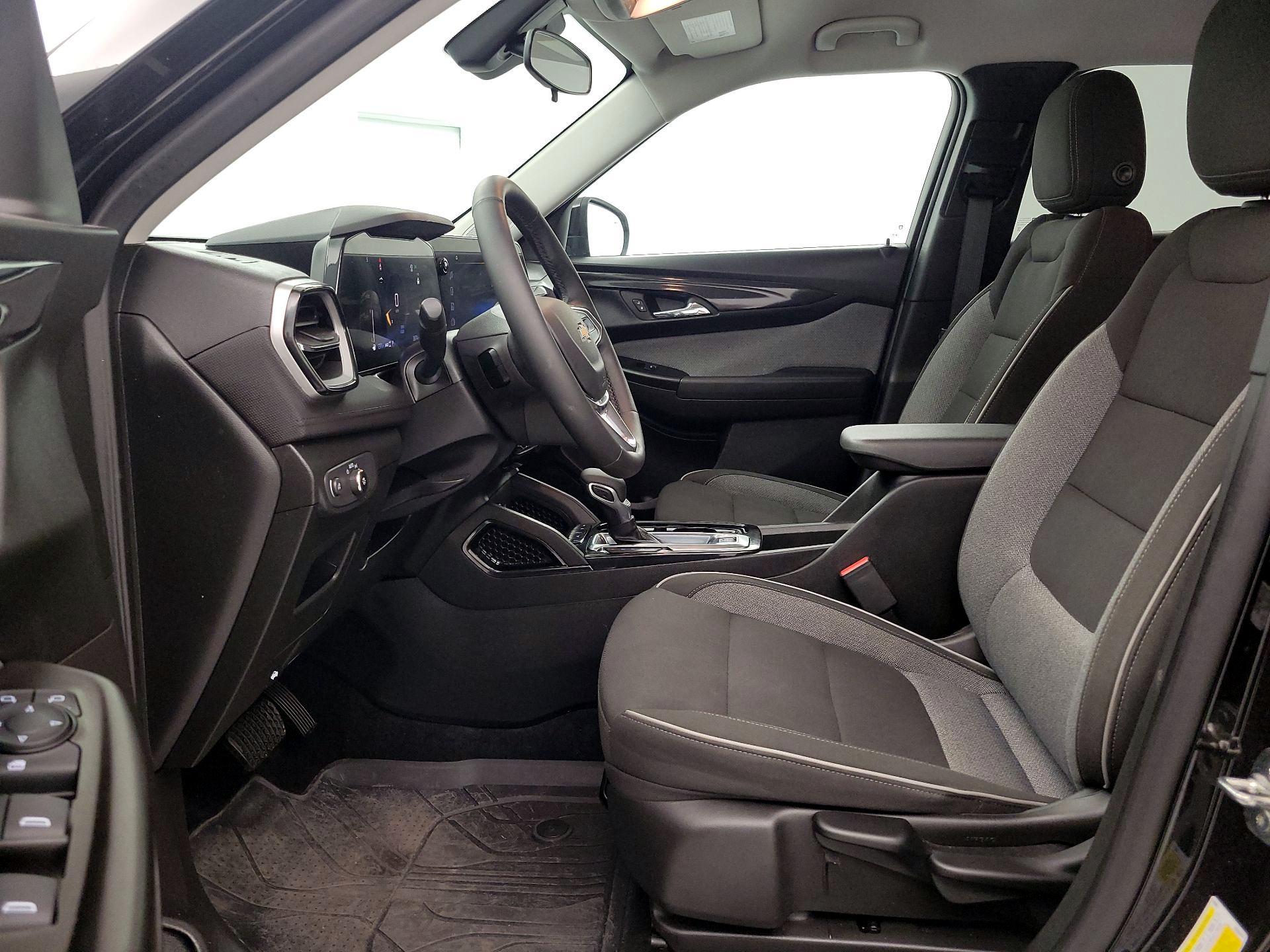 Thumbnail: 2024 Chevrolet TrailBlazer - 11