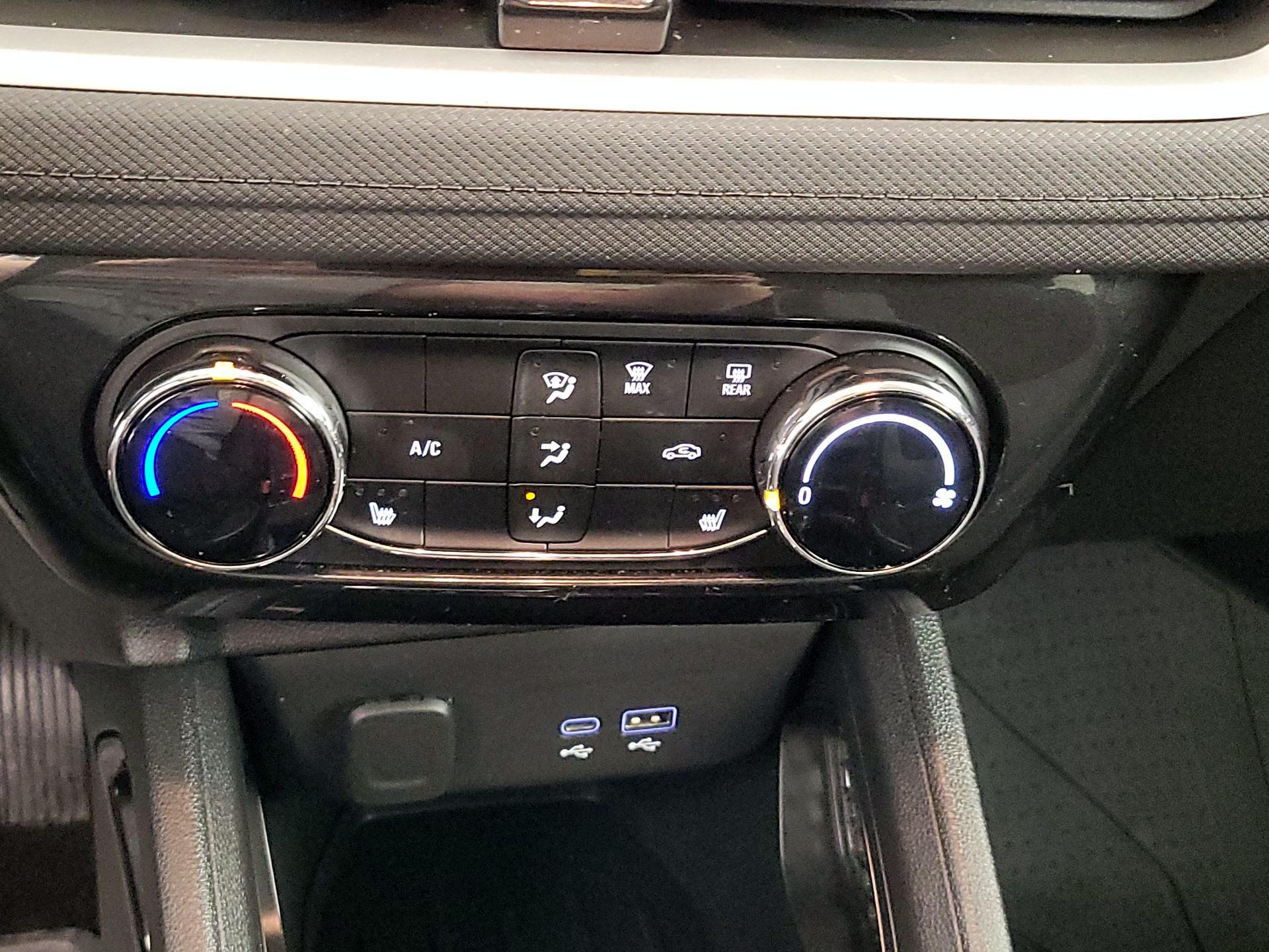 Thumbnail: 2024 Chevrolet TrailBlazer - 16