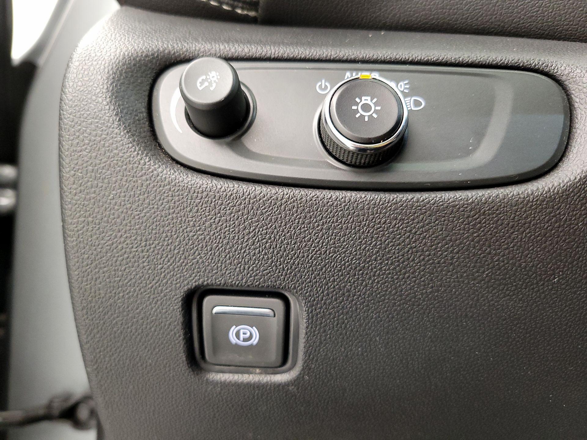 Thumbnail: 2023 Chevrolet Blazer - 13