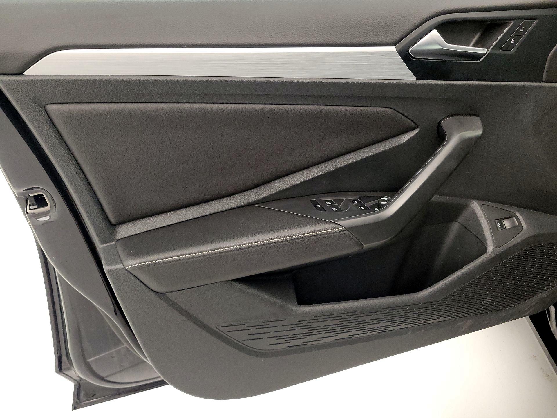 Thumbnail: 2025 Volkswagen Jetta - 12