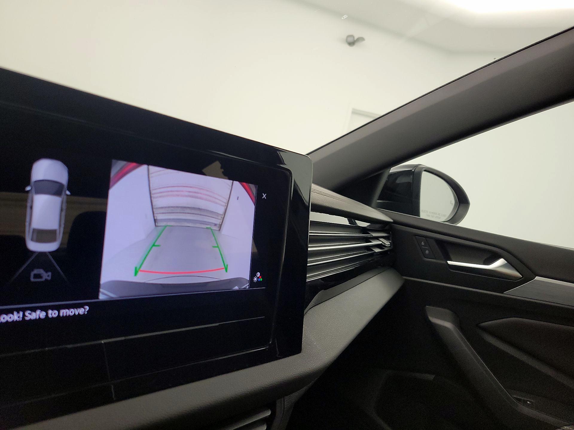 Thumbnail: 2025 Volkswagen Jetta - 14